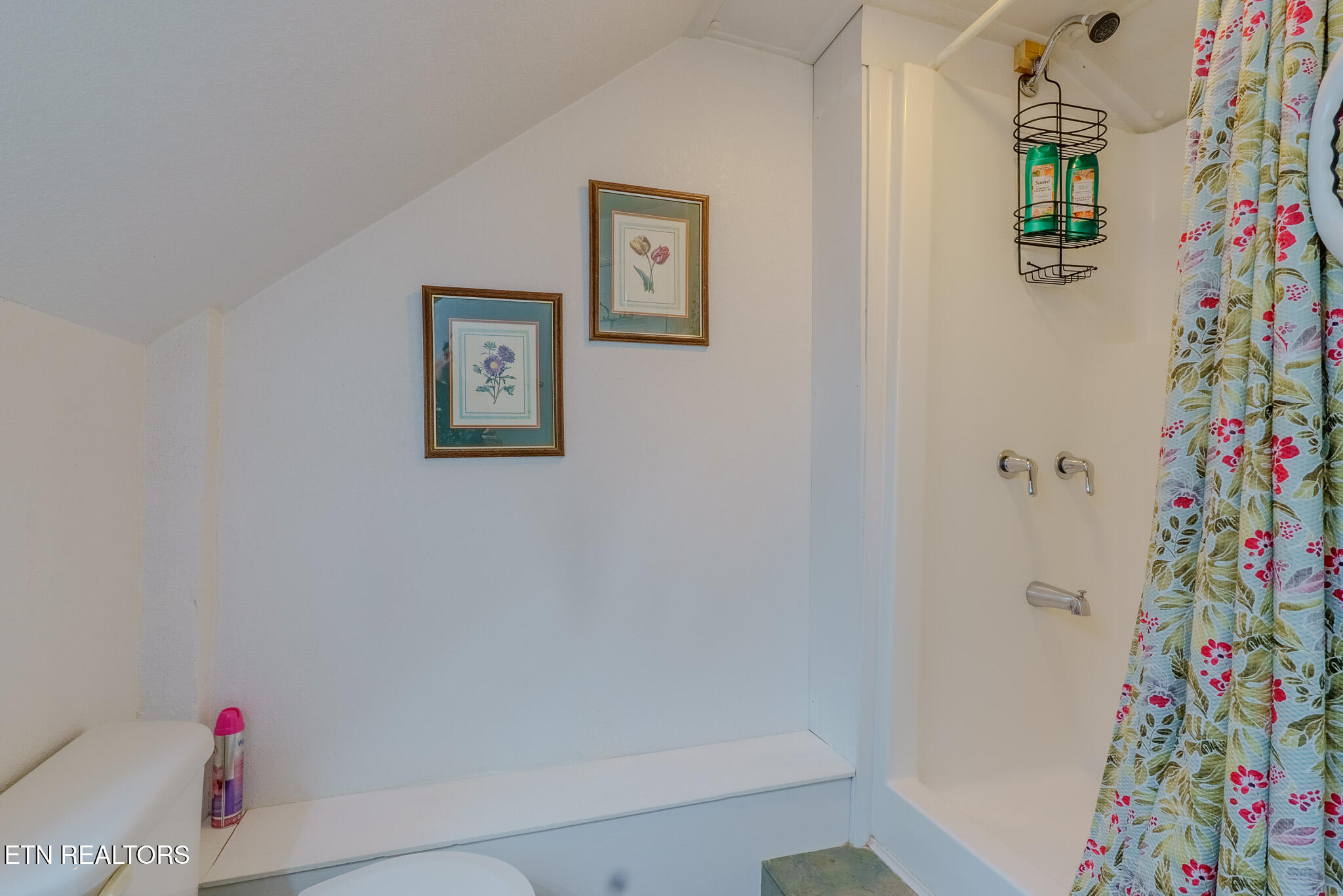 1411 Ridge Road Caryville TN 37714