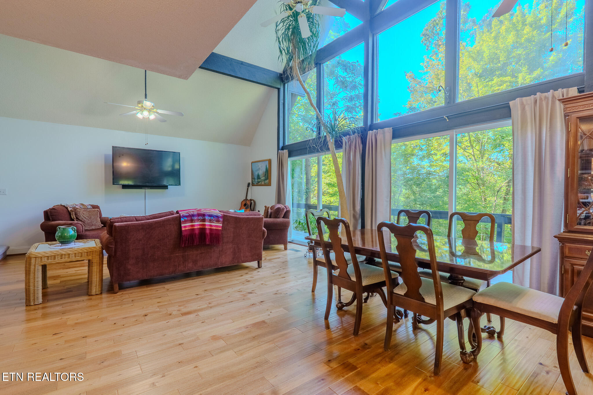 1411 Ridge Road Caryville TN 37714