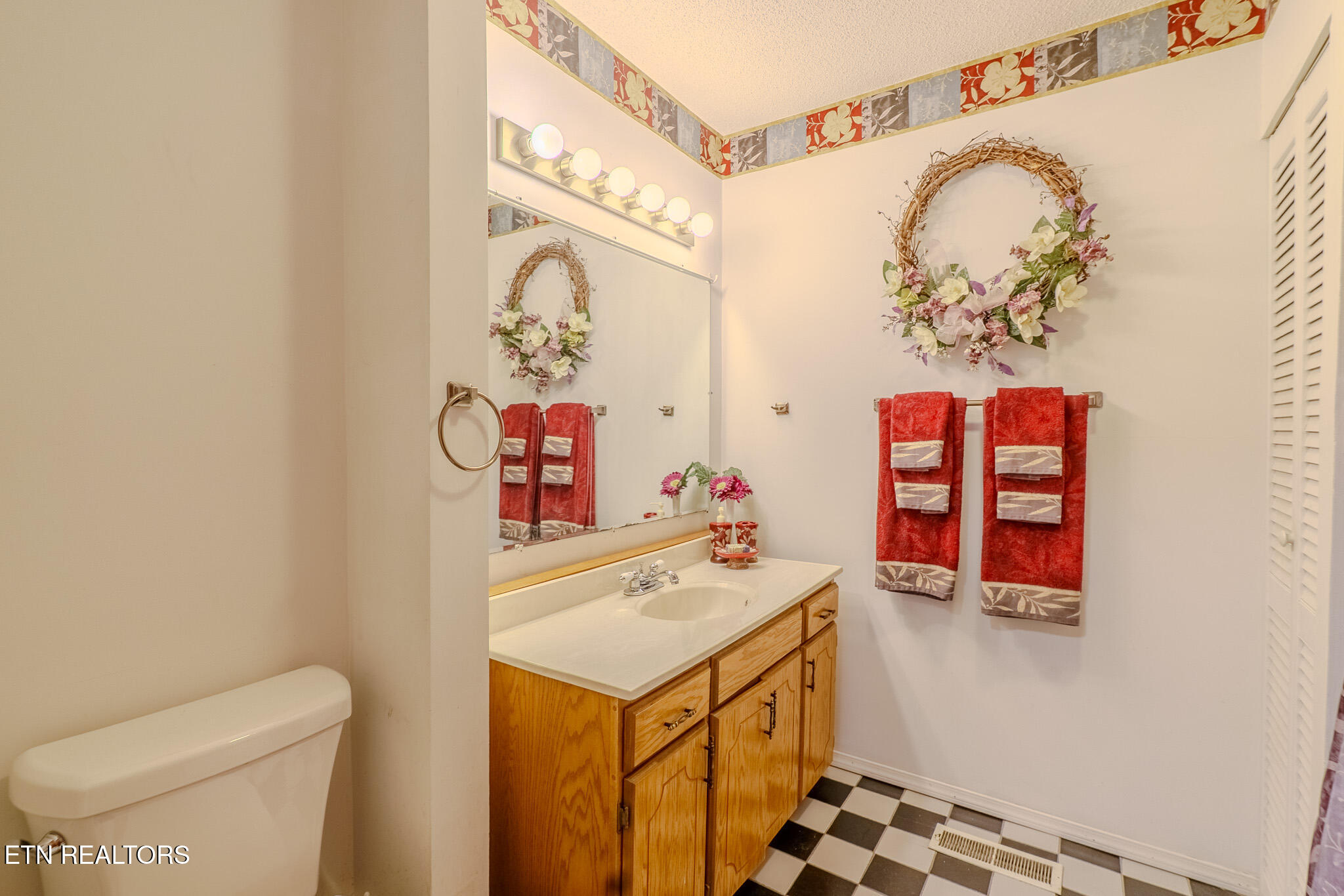 1411 Ridge Road Caryville TN 37714