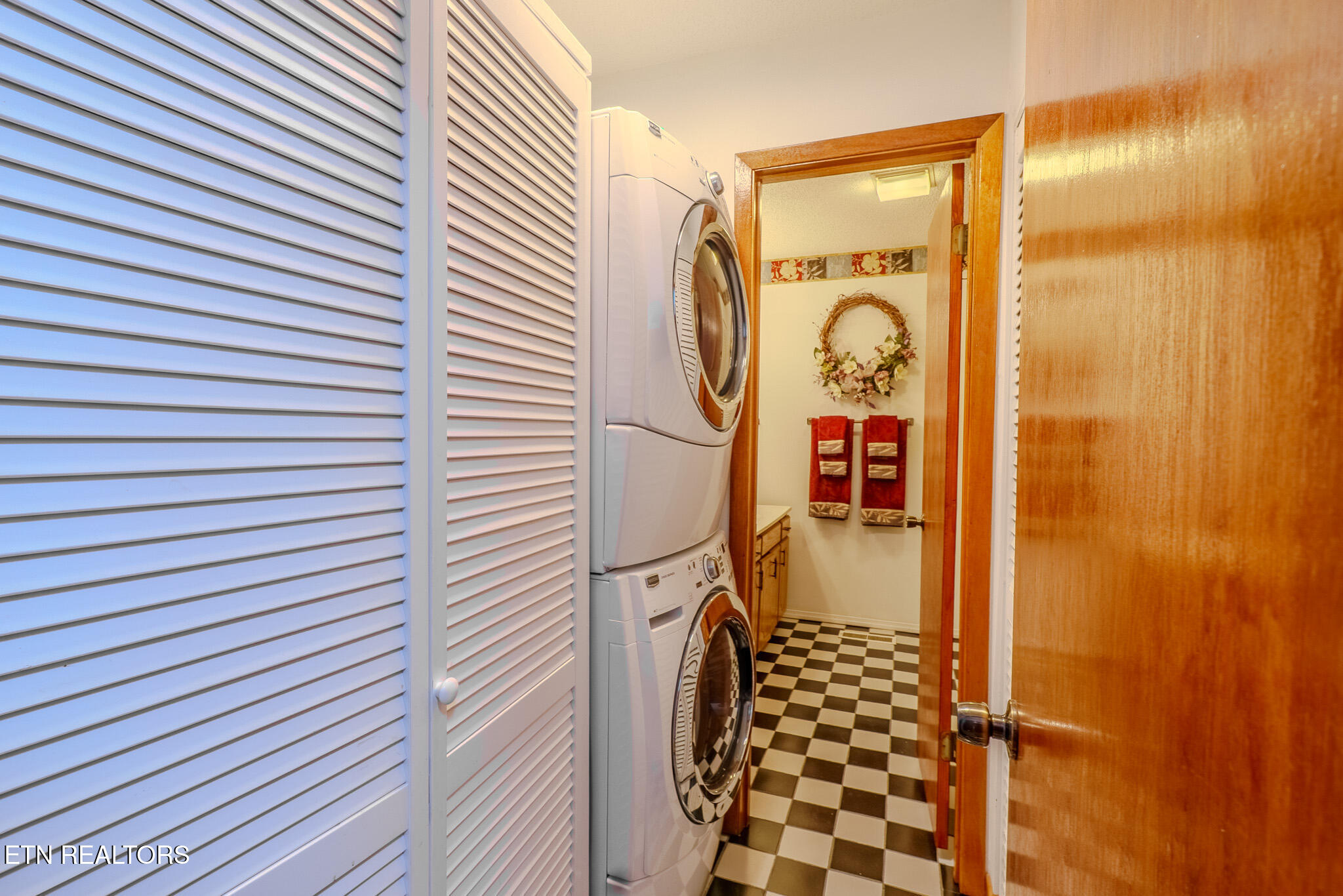 1411 Ridge Road Caryville TN 37714