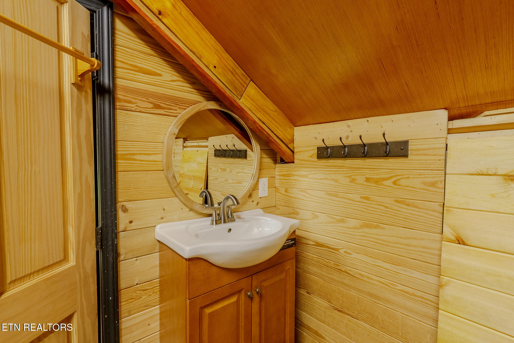 1411 Ridge Road Caryville TN 37714