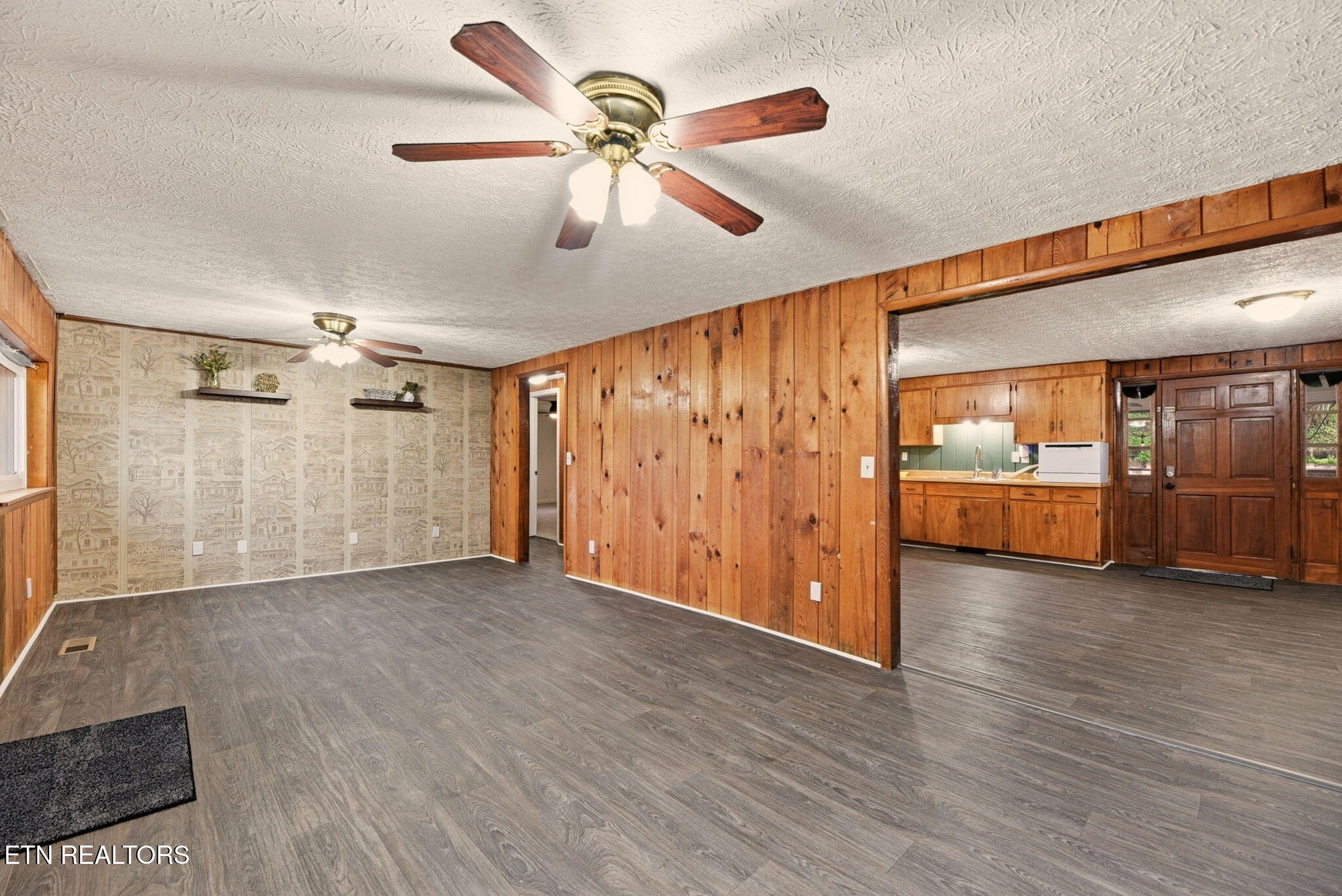 104 Richards Drive Oliver Springs TN 37840