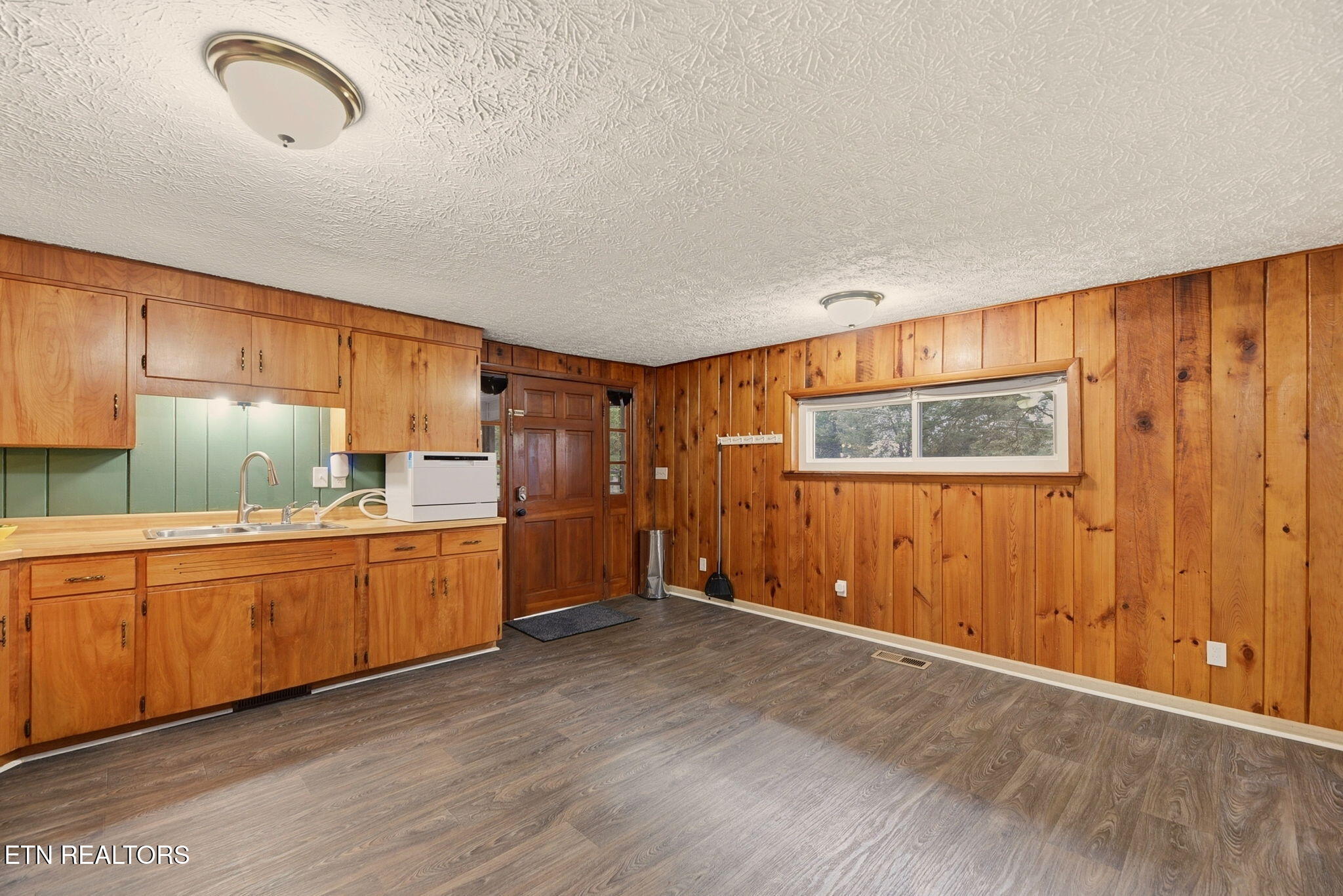 104 Richards Drive Oliver Springs TN 37840