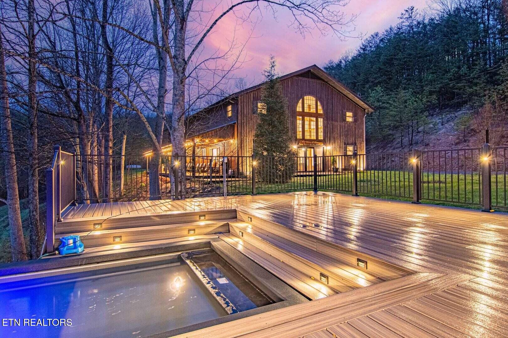 1293 Laurel Lick Road Sevierville TN 37862