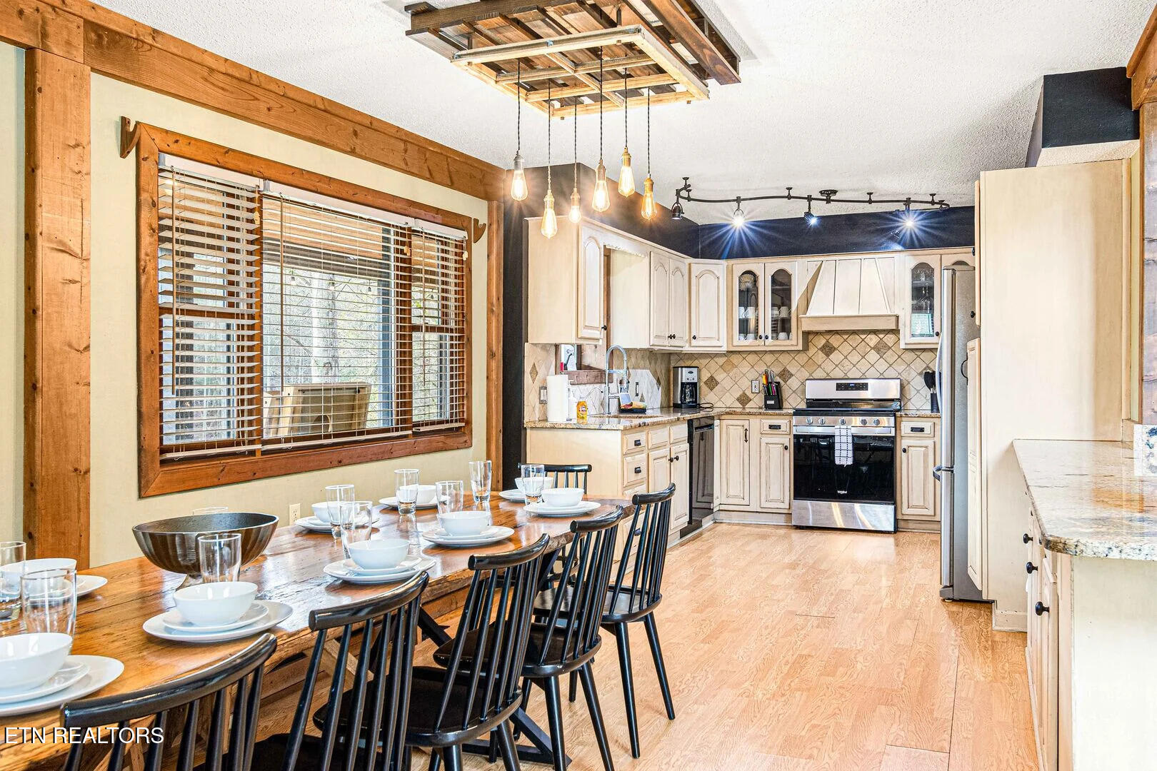 1293 Laurel Lick Road Sevierville TN 37862