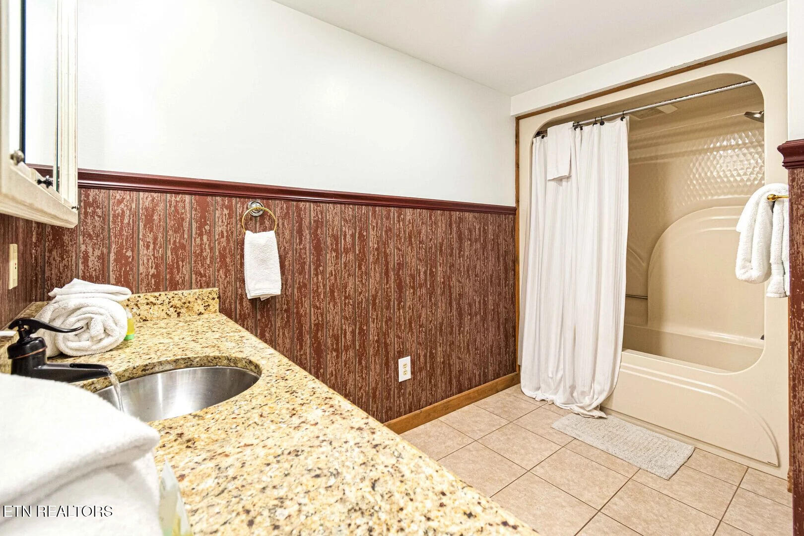 1293 Laurel Lick Road Sevierville TN 37862