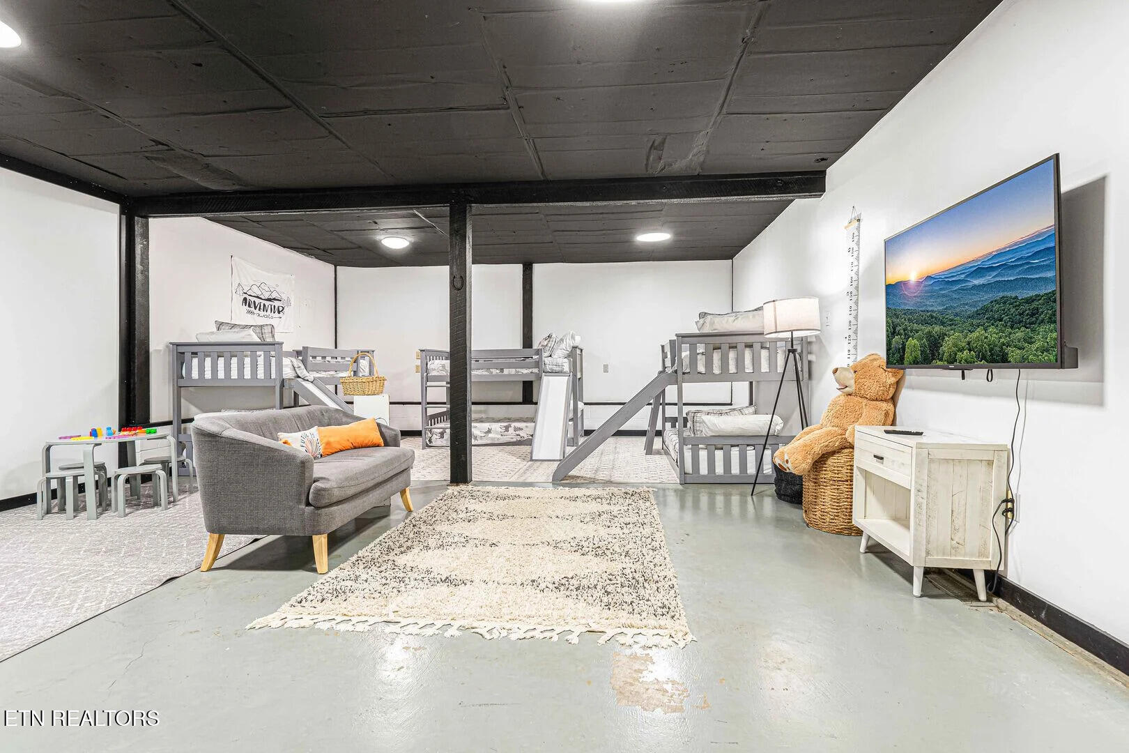 1293 Laurel Lick Road Sevierville TN 37862