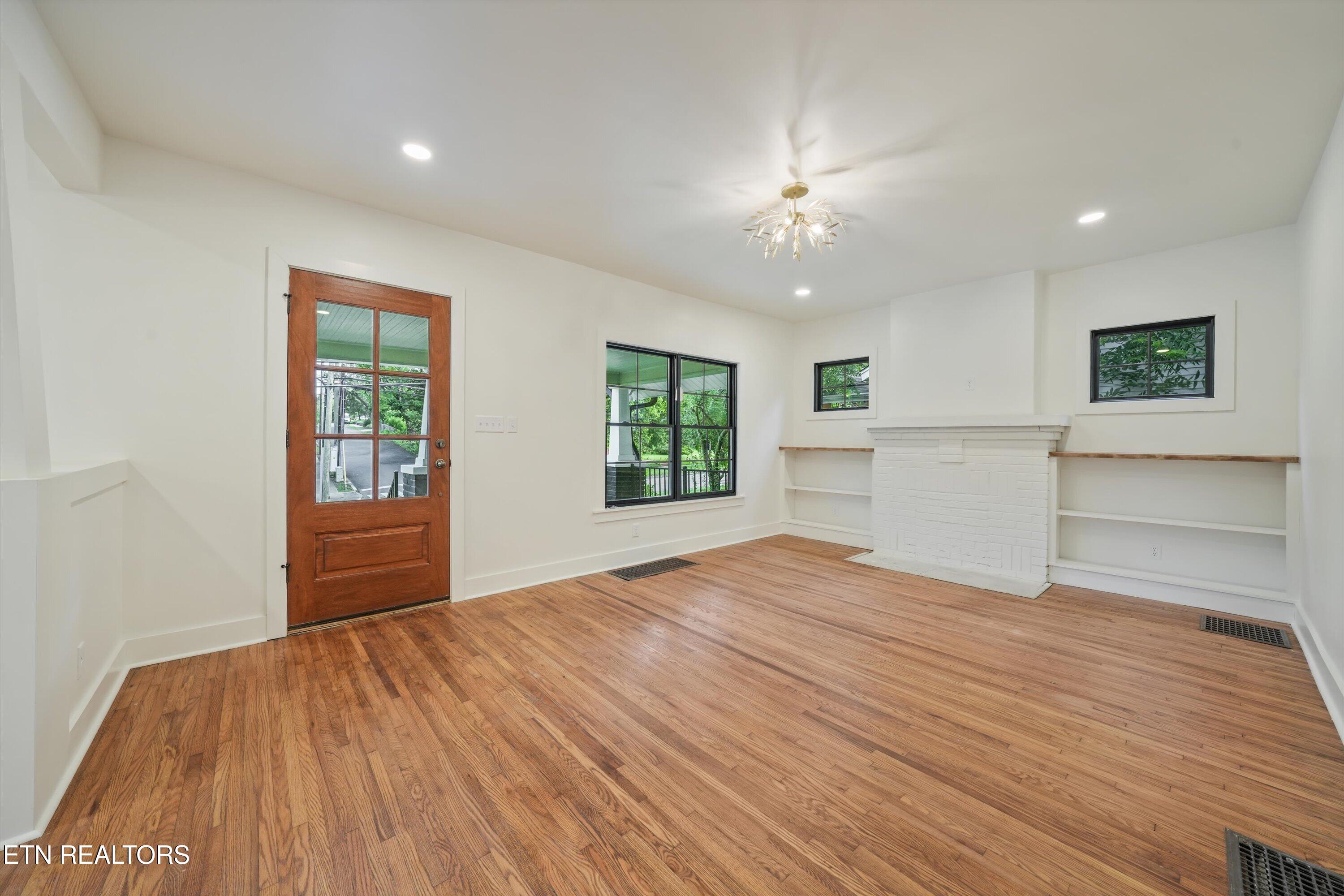 1640 Edgewood Avenue Knoxville TN 37917