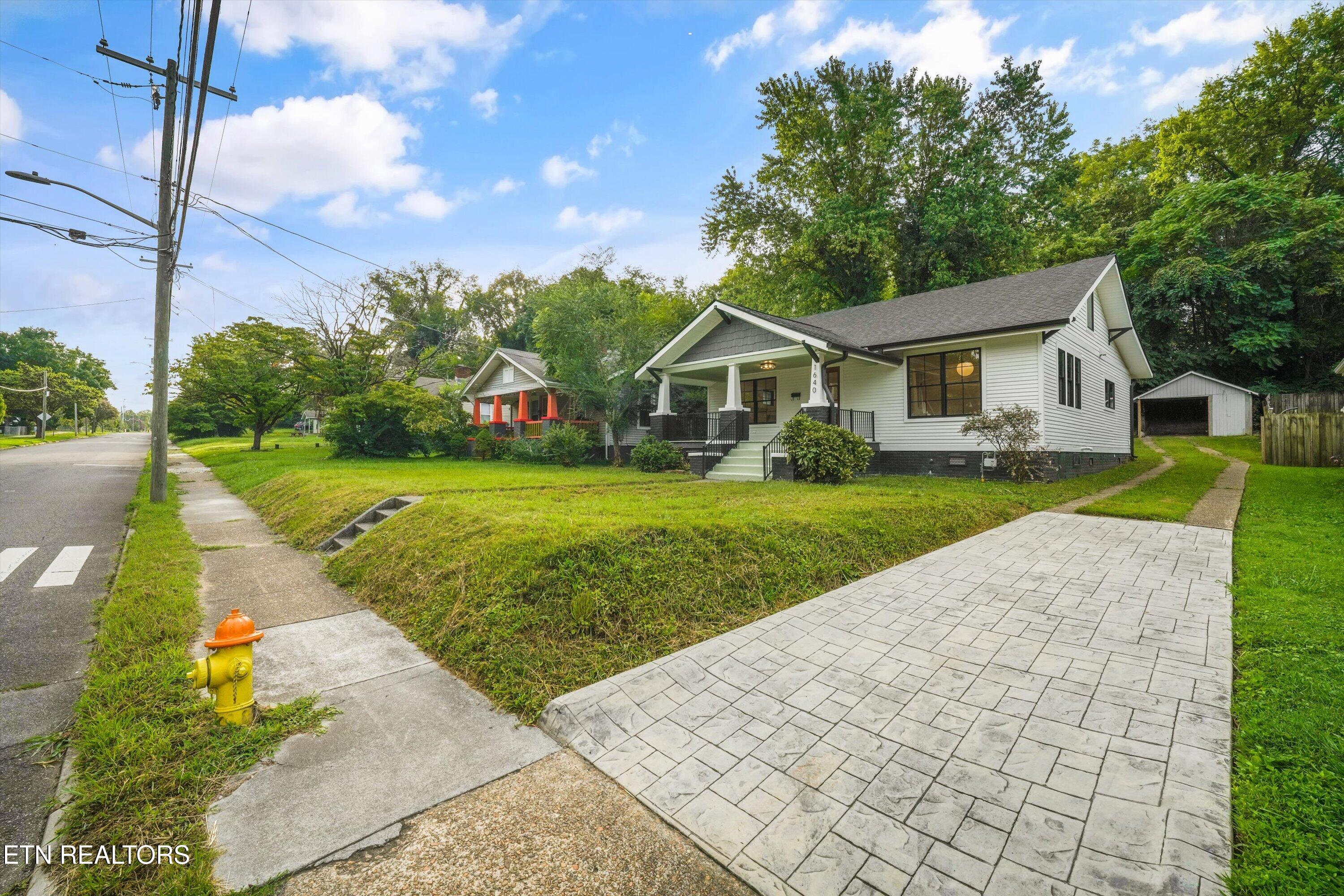 1640 Edgewood Avenue Knoxville TN 37917
