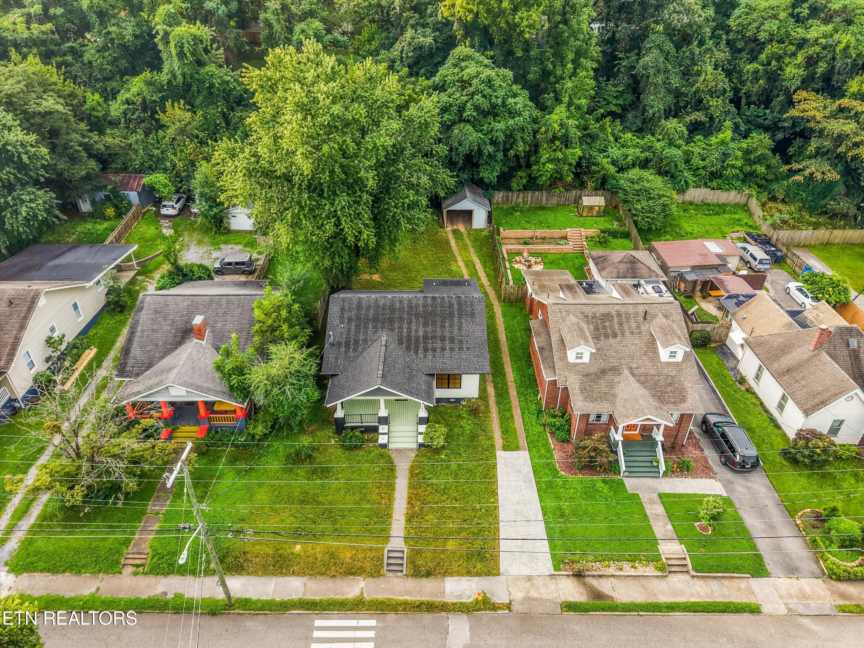 1640 Edgewood Avenue Knoxville TN 37917