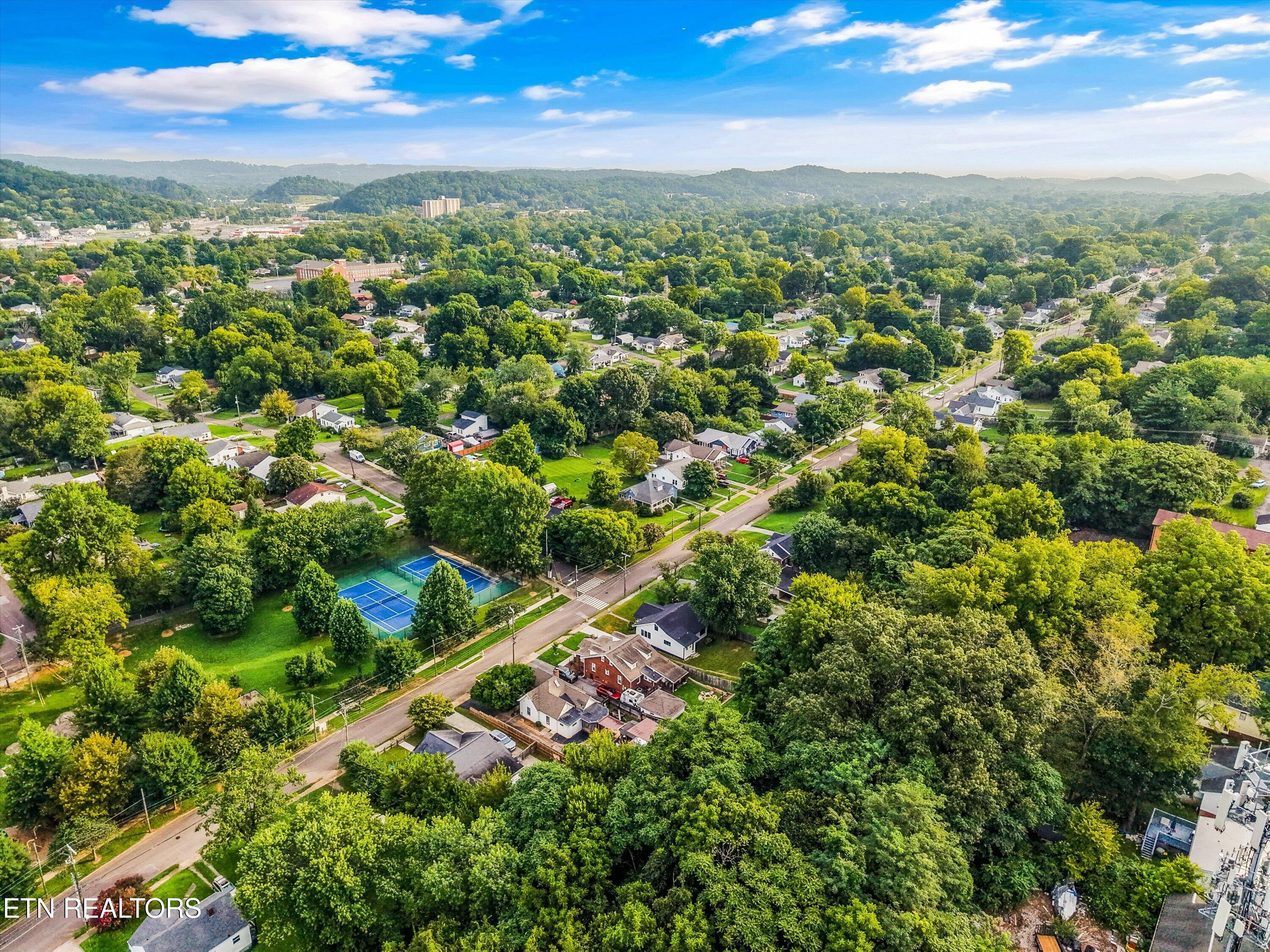 1640 Edgewood Avenue Knoxville TN 37917