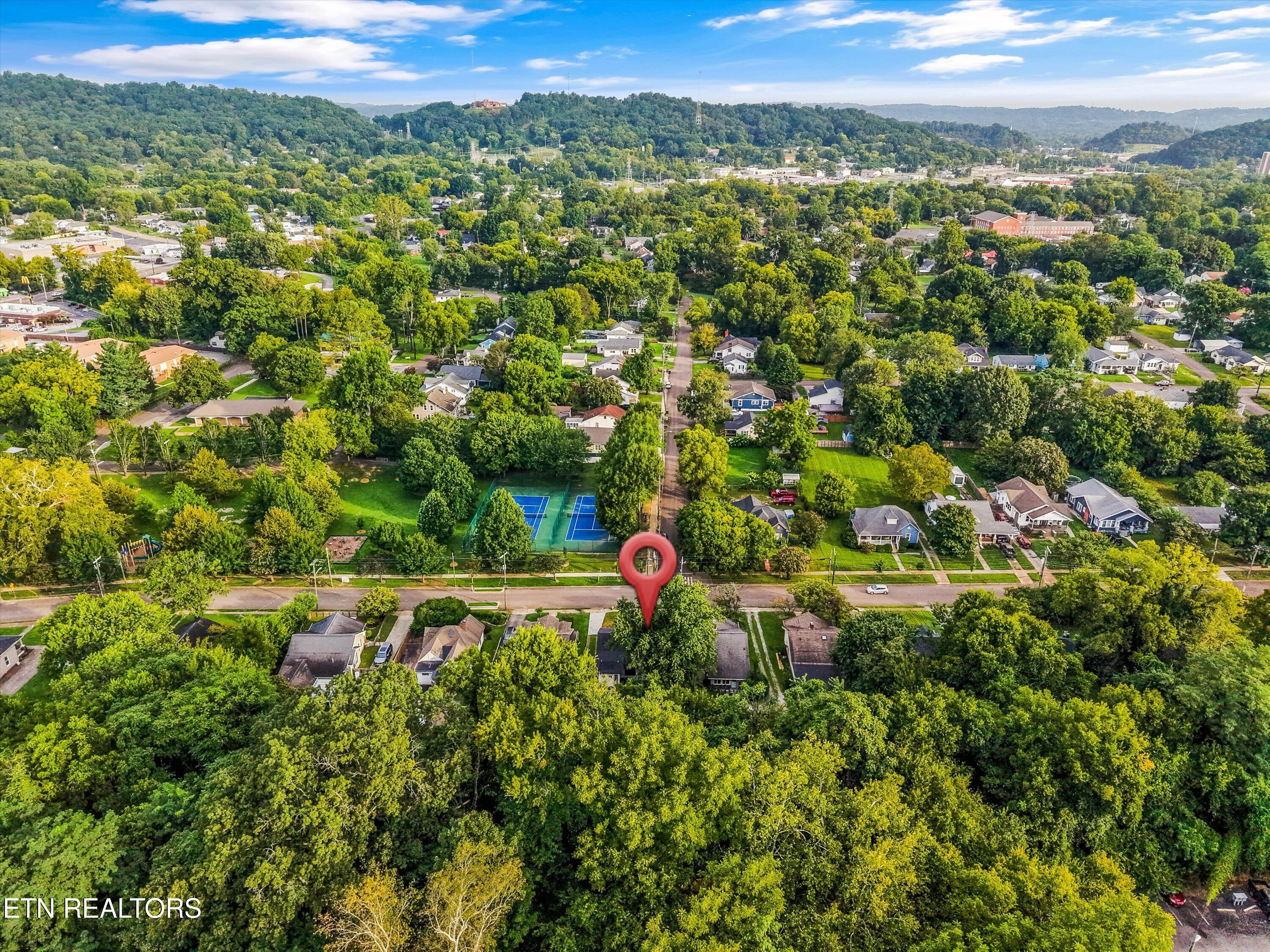 1640 Edgewood Avenue Knoxville TN 37917