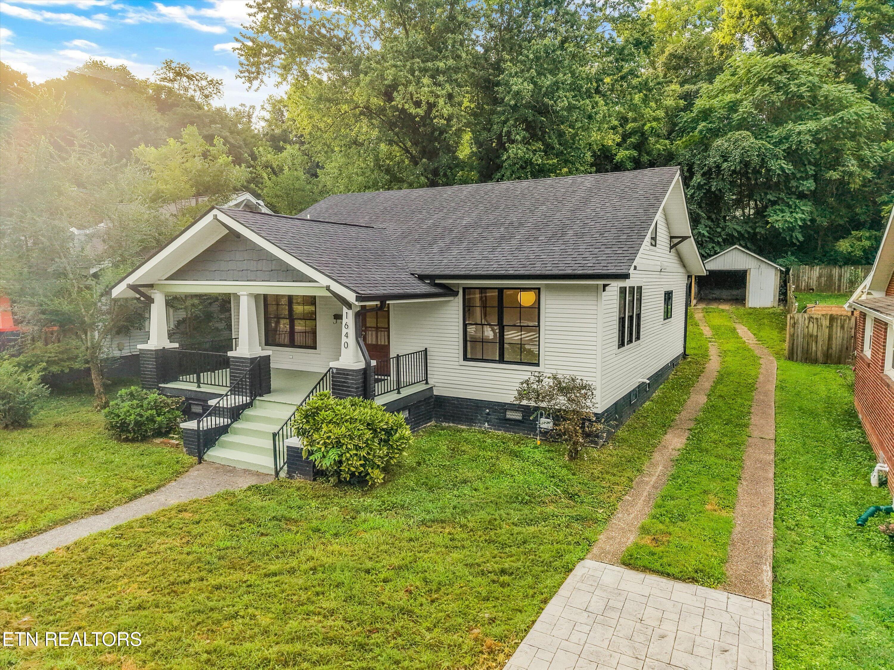 1640 Edgewood Avenue Knoxville TN 37917