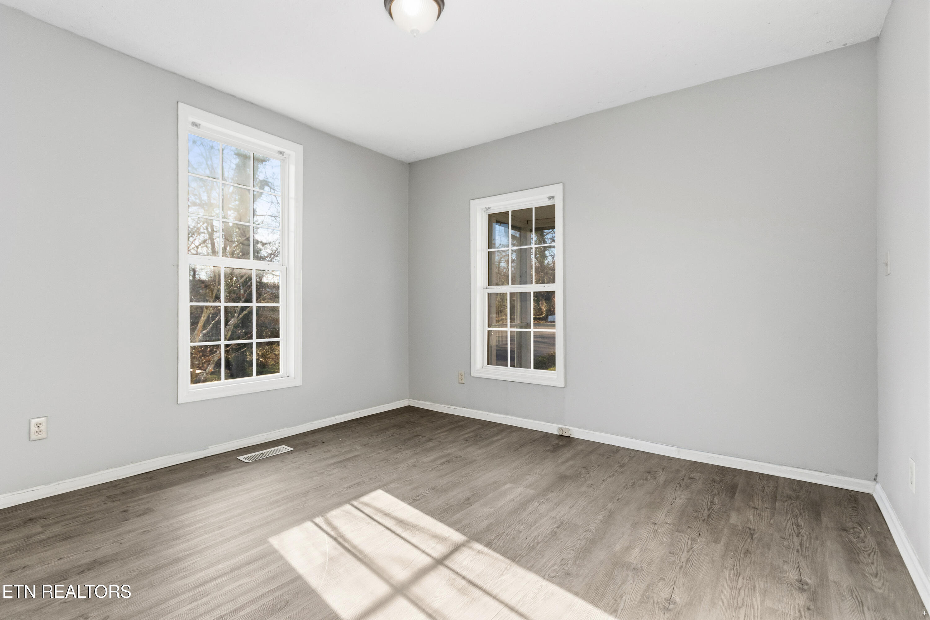 5824 2nd Lane Knoxville TN 37912