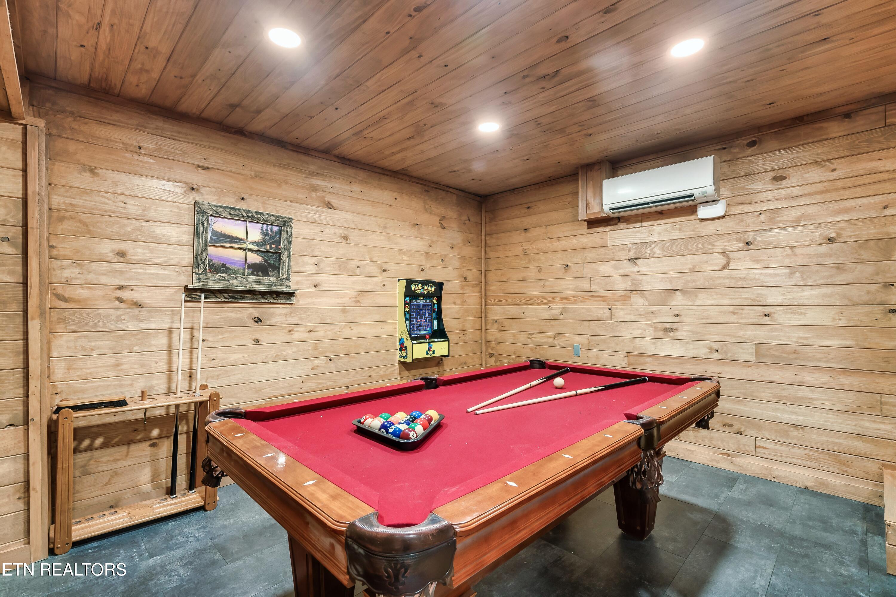 932 Falcon View Way Sevierville TN 37862