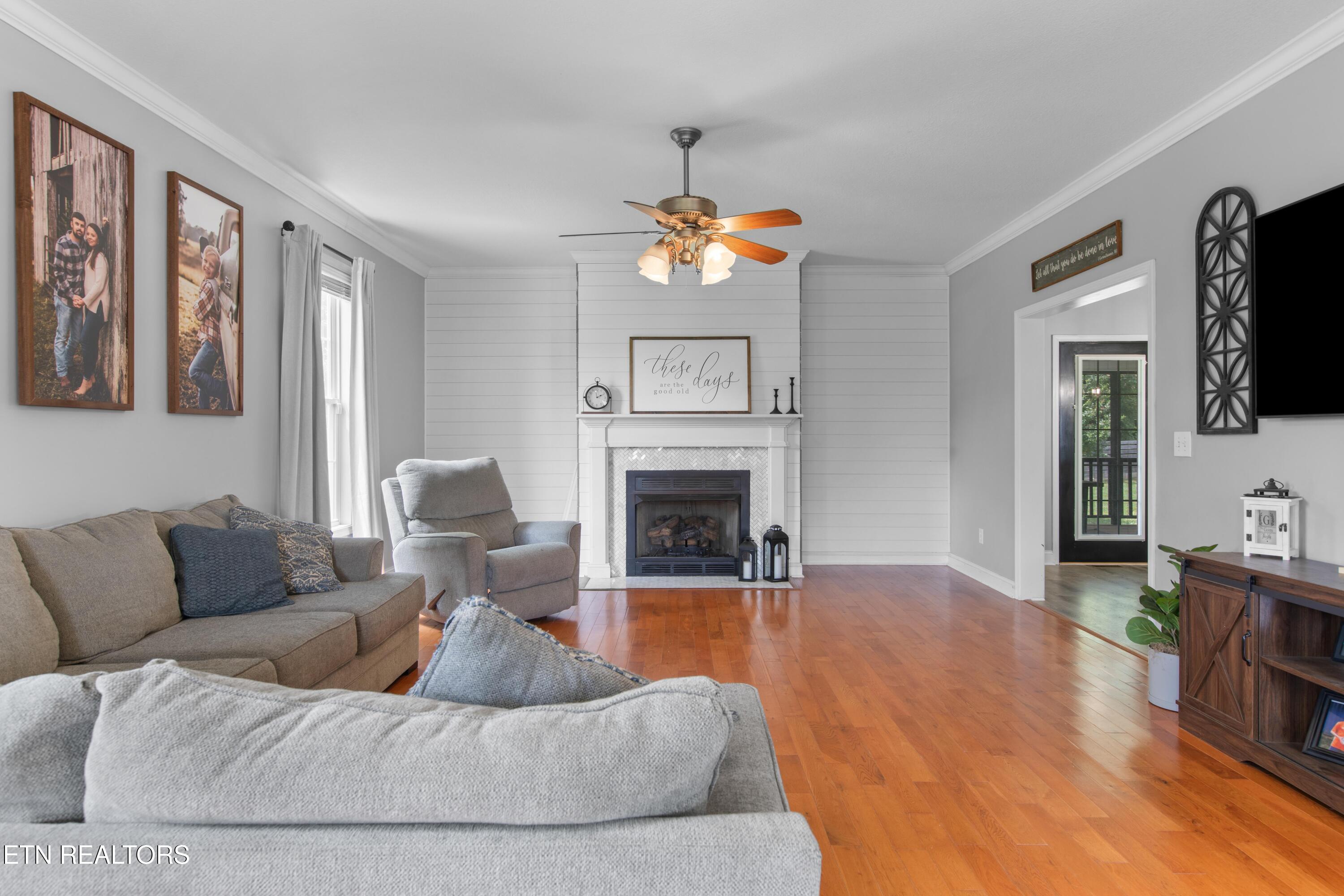 137 Chelsea Lane Lafollette TN 37766