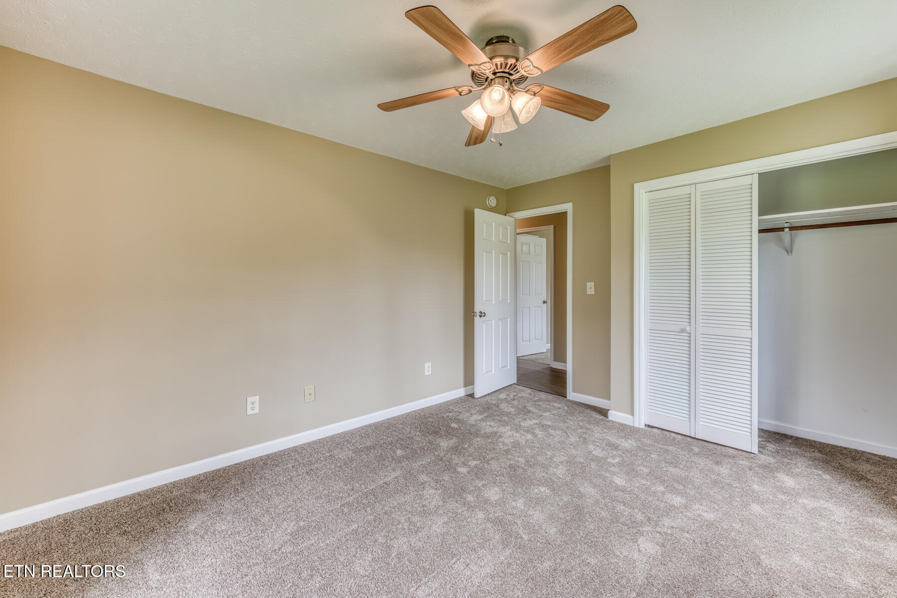 5509 Memorial Boulevard Kingsport TN 37664