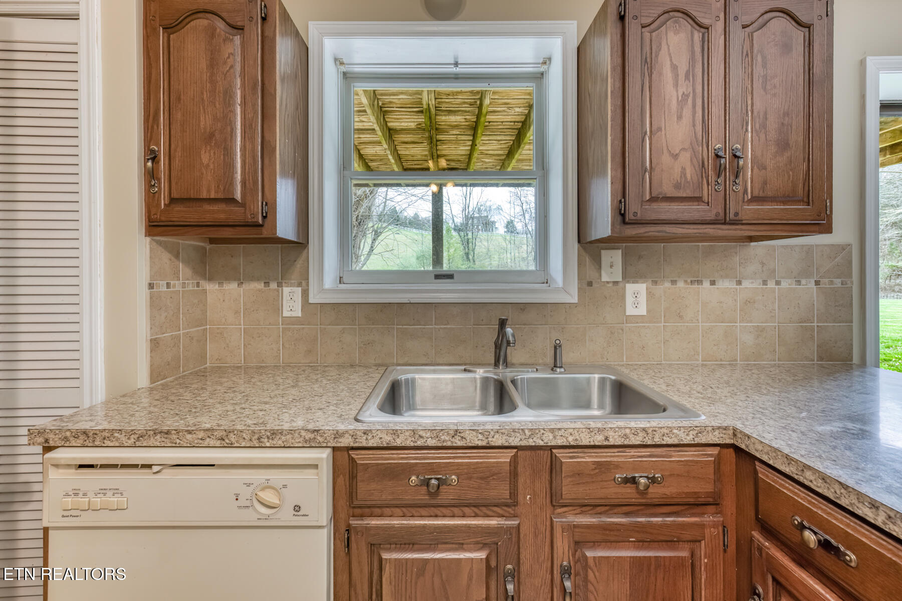 5509 Memorial Boulevard Kingsport TN 37664