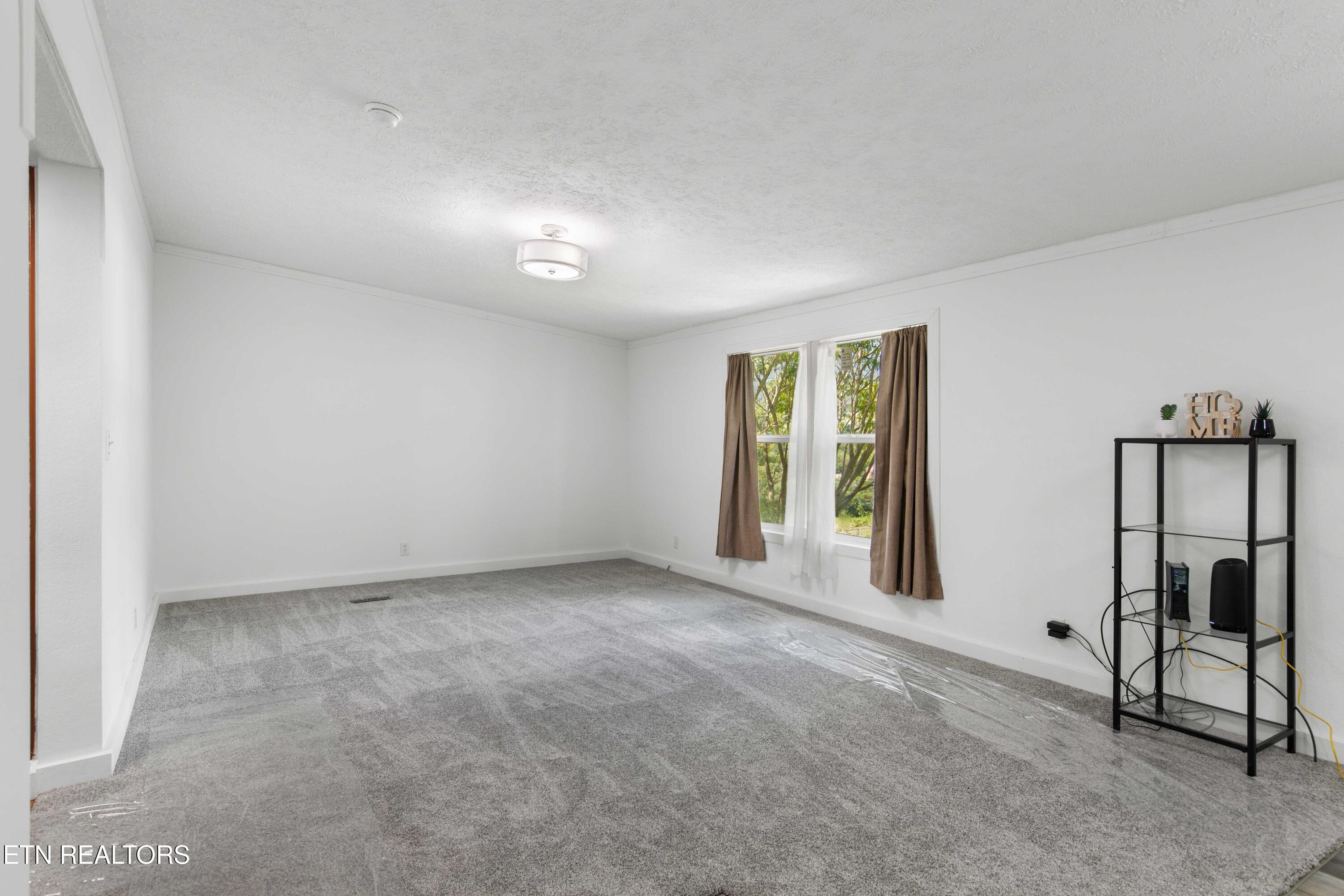 521 Poplar Avenue Jellico TN 37762