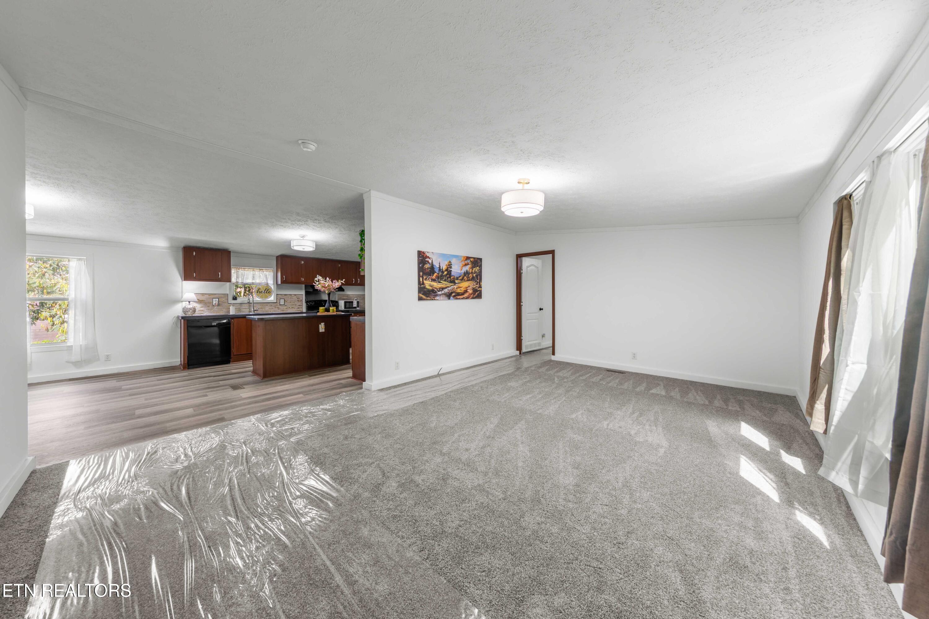 521 Poplar Avenue Jellico TN 37762