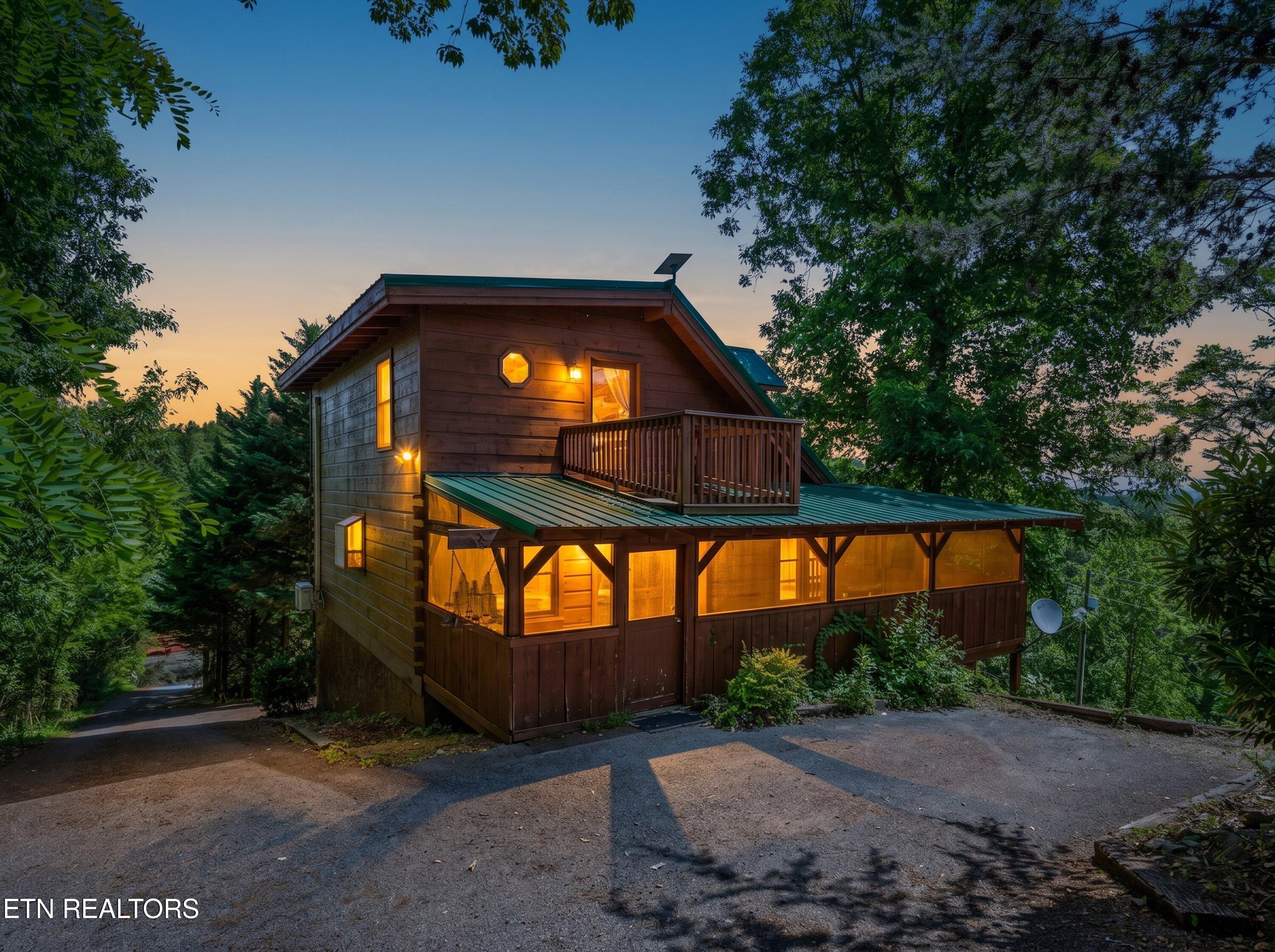 1086 Sharp Hollow Road Sevierville TN 37862