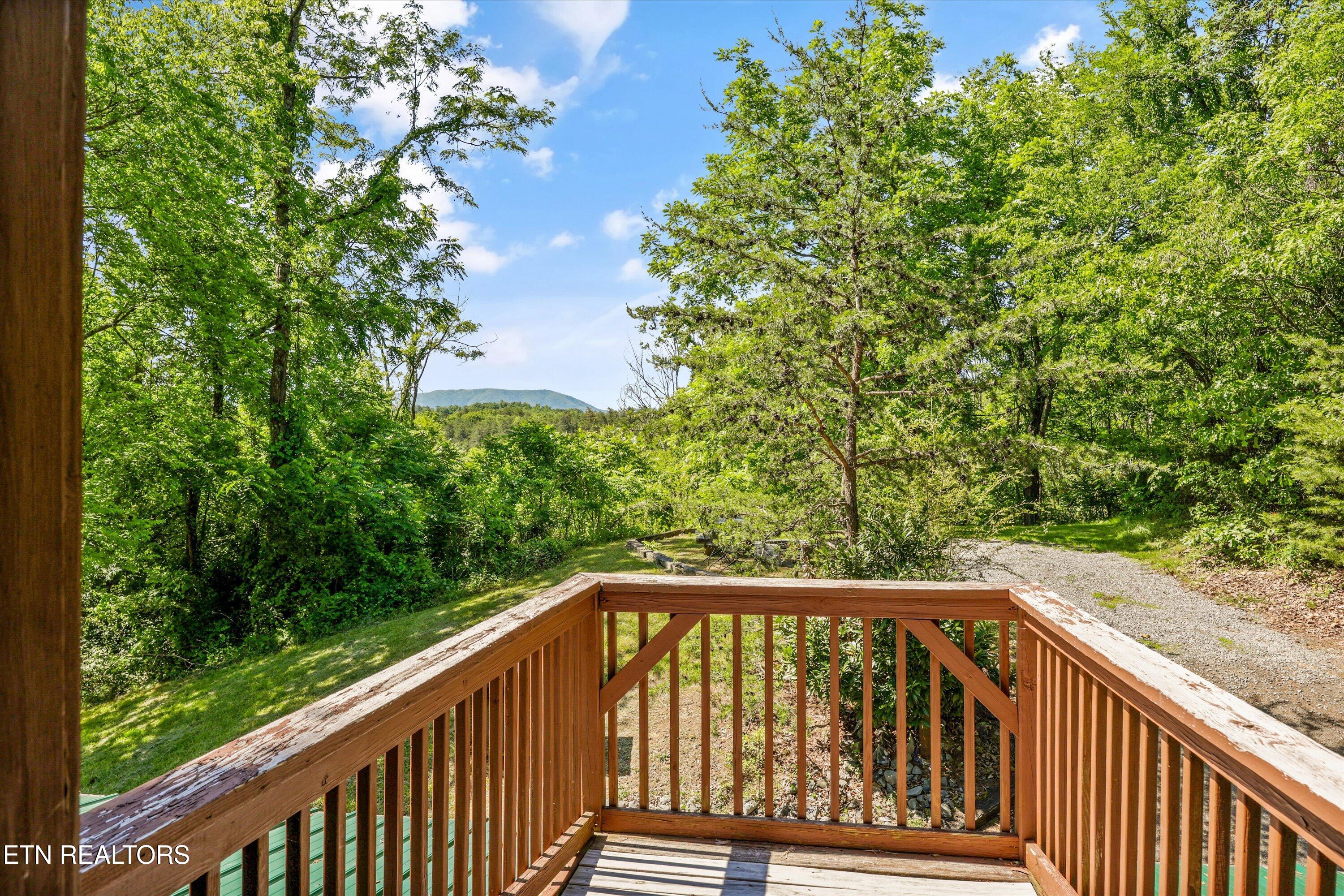 1086 Sharp Hollow Road Sevierville TN 37862