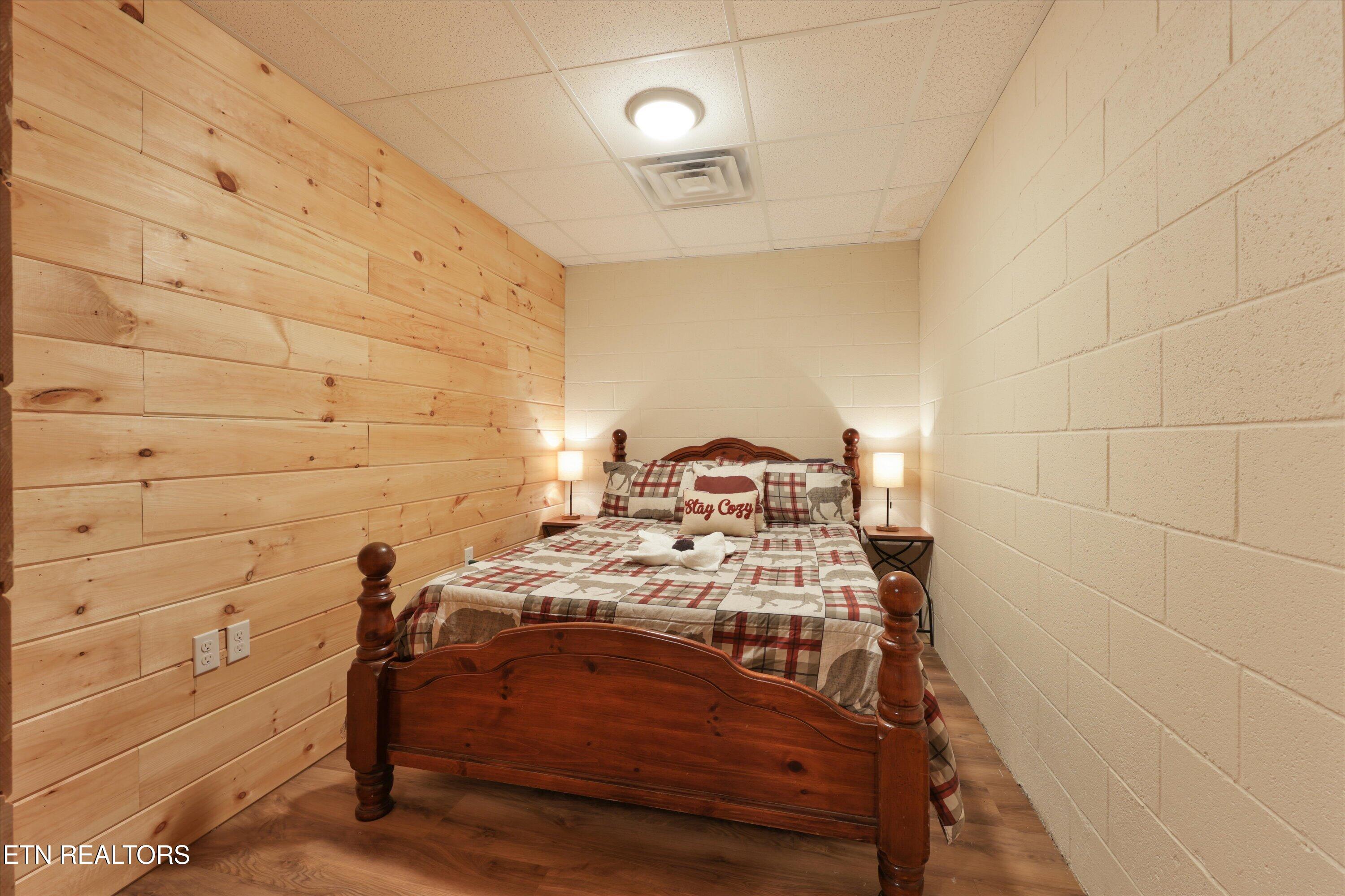 1086 Sharp Hollow Road Sevierville TN 37862