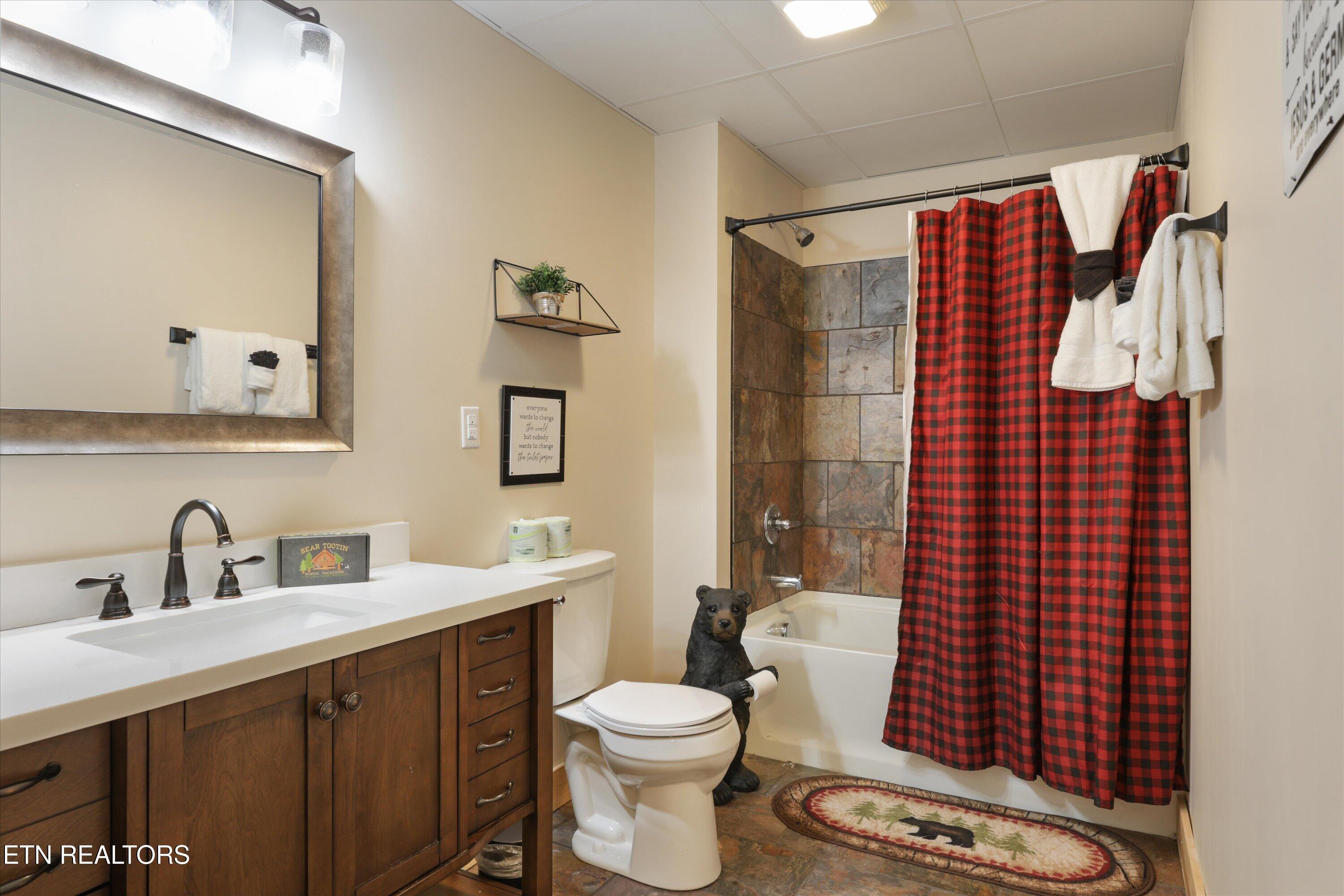 1086 Sharp Hollow Road Sevierville TN 37862