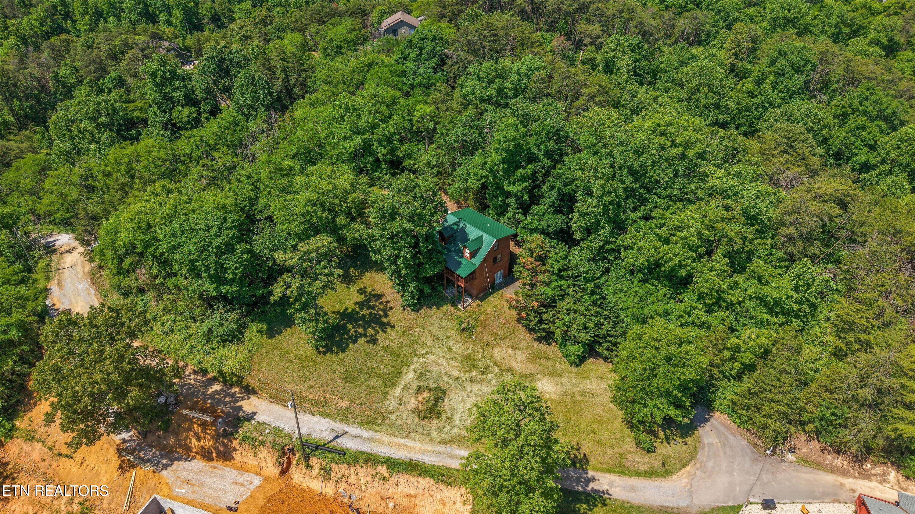 1086 Sharp Hollow Road Sevierville TN 37862