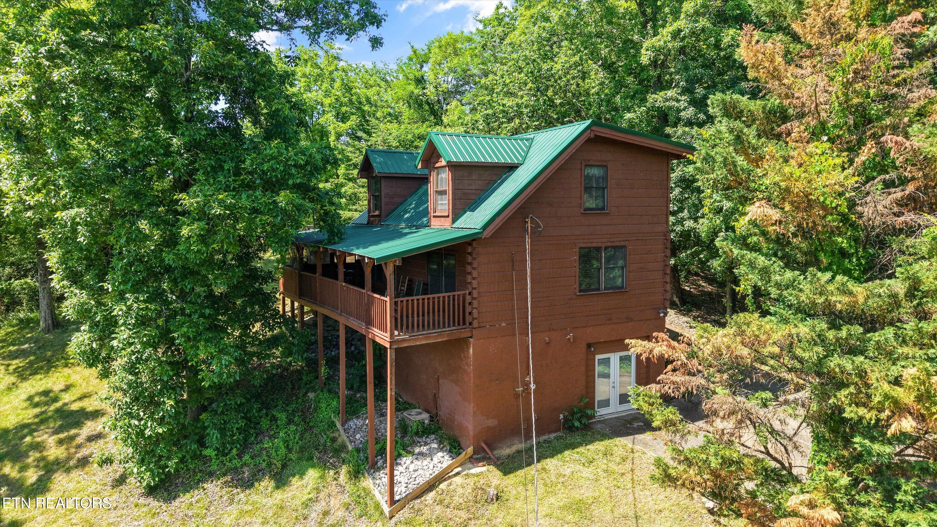 1086 Sharp Hollow Road Sevierville TN 37862
