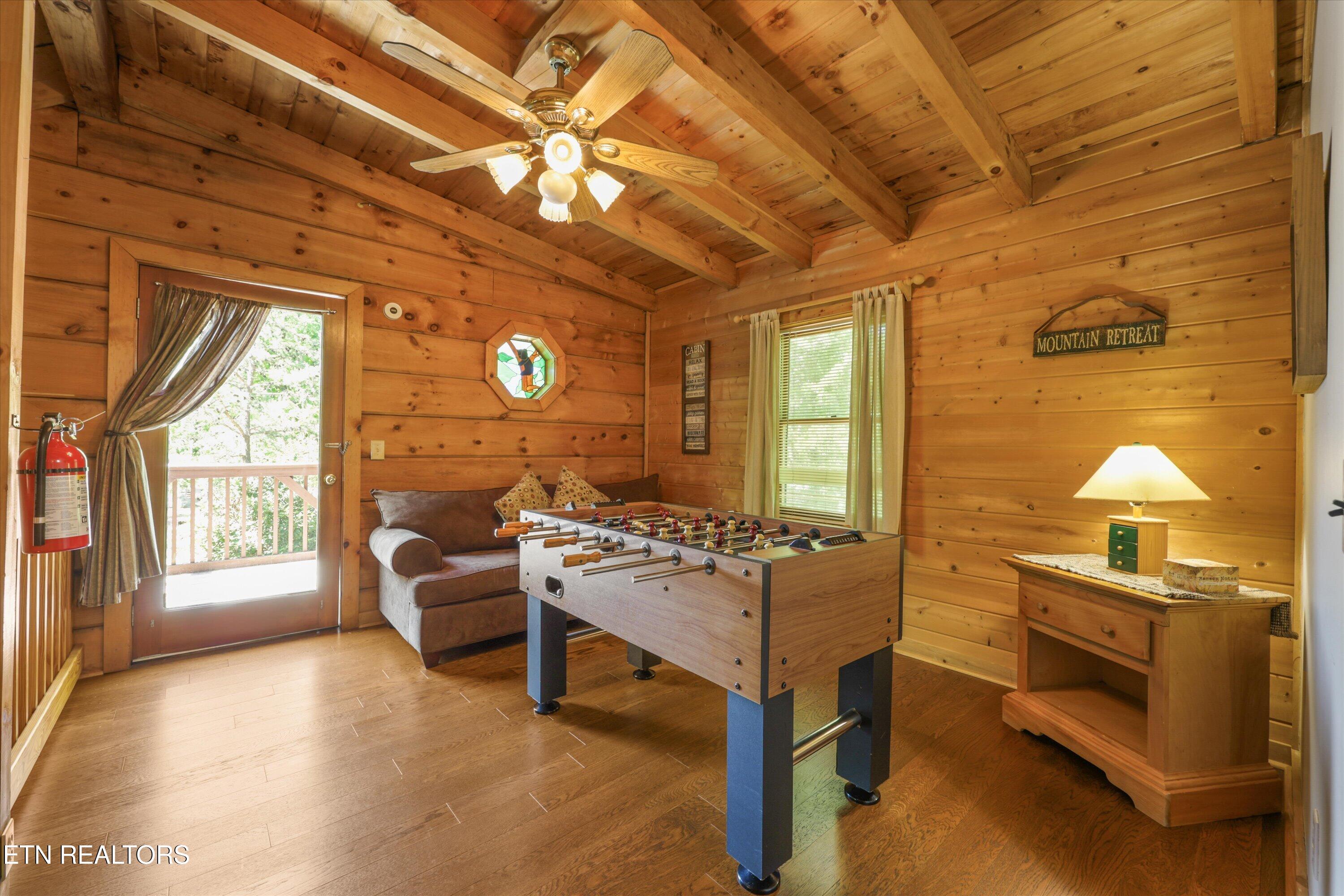 1086 Sharp Hollow Road Sevierville TN 37862