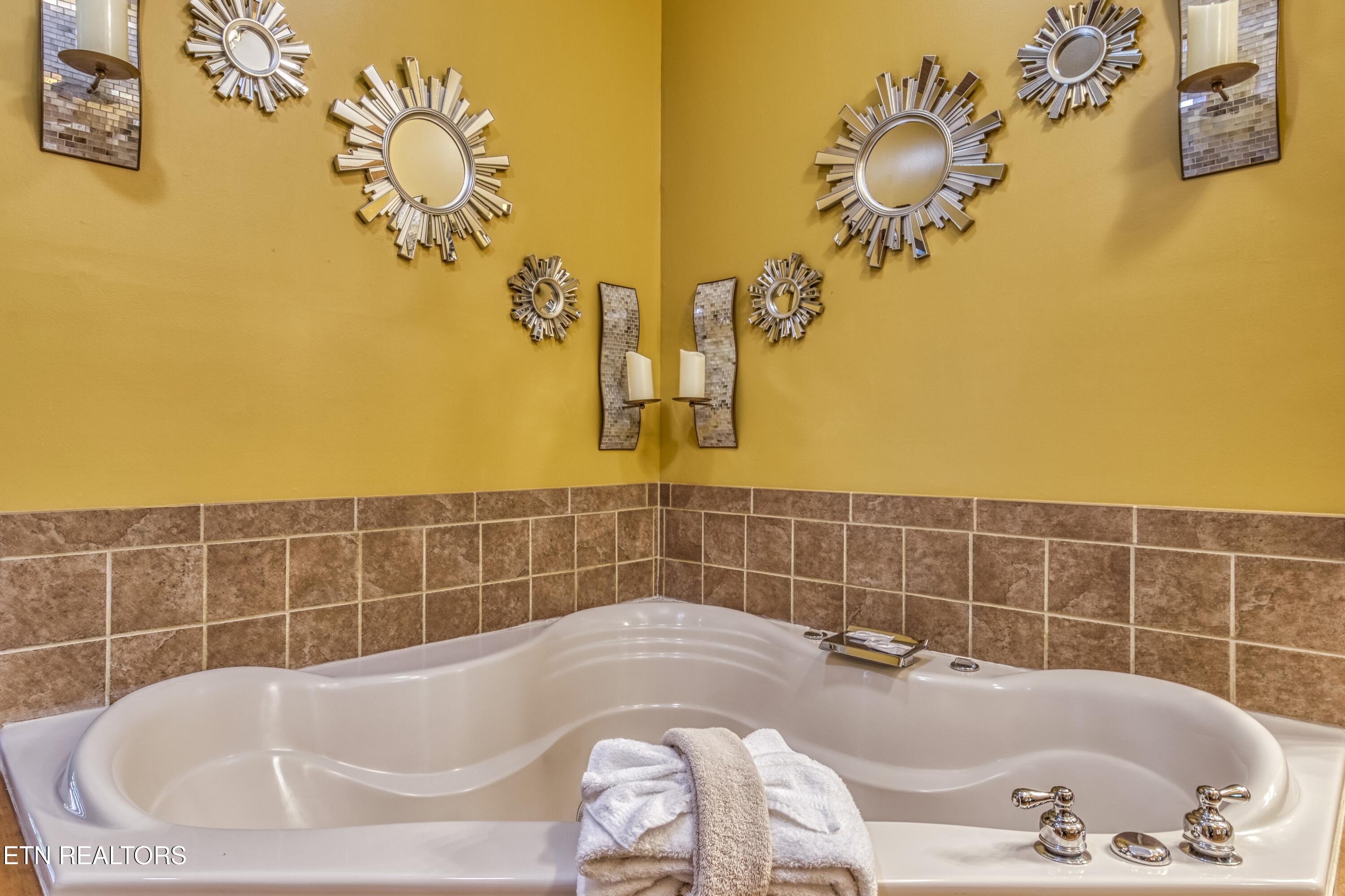 726 Plantation Drive Pigeon Forge TN 37863