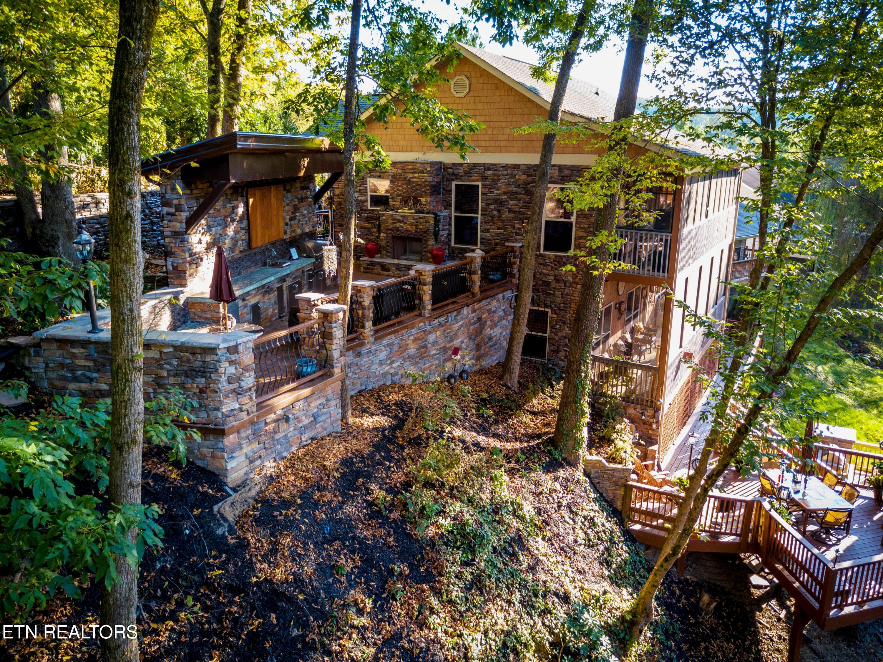 726 Plantation Drive Pigeon Forge TN 37863