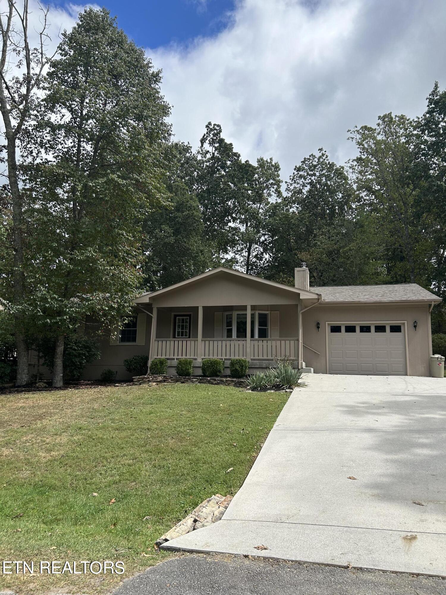 181 Lakeside Drive Crossville TN 38558