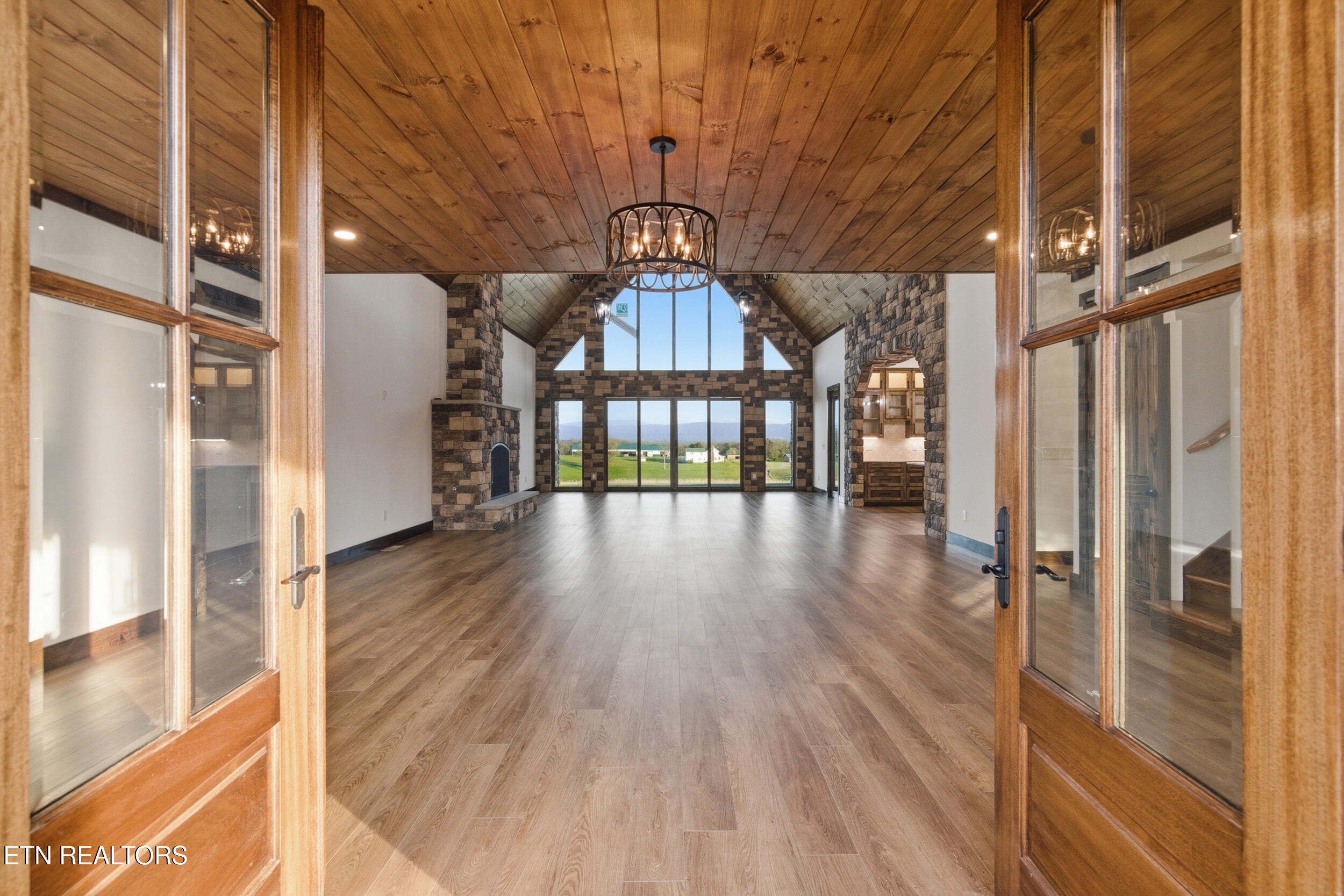 411 Meadow Road Greenback TN 37742