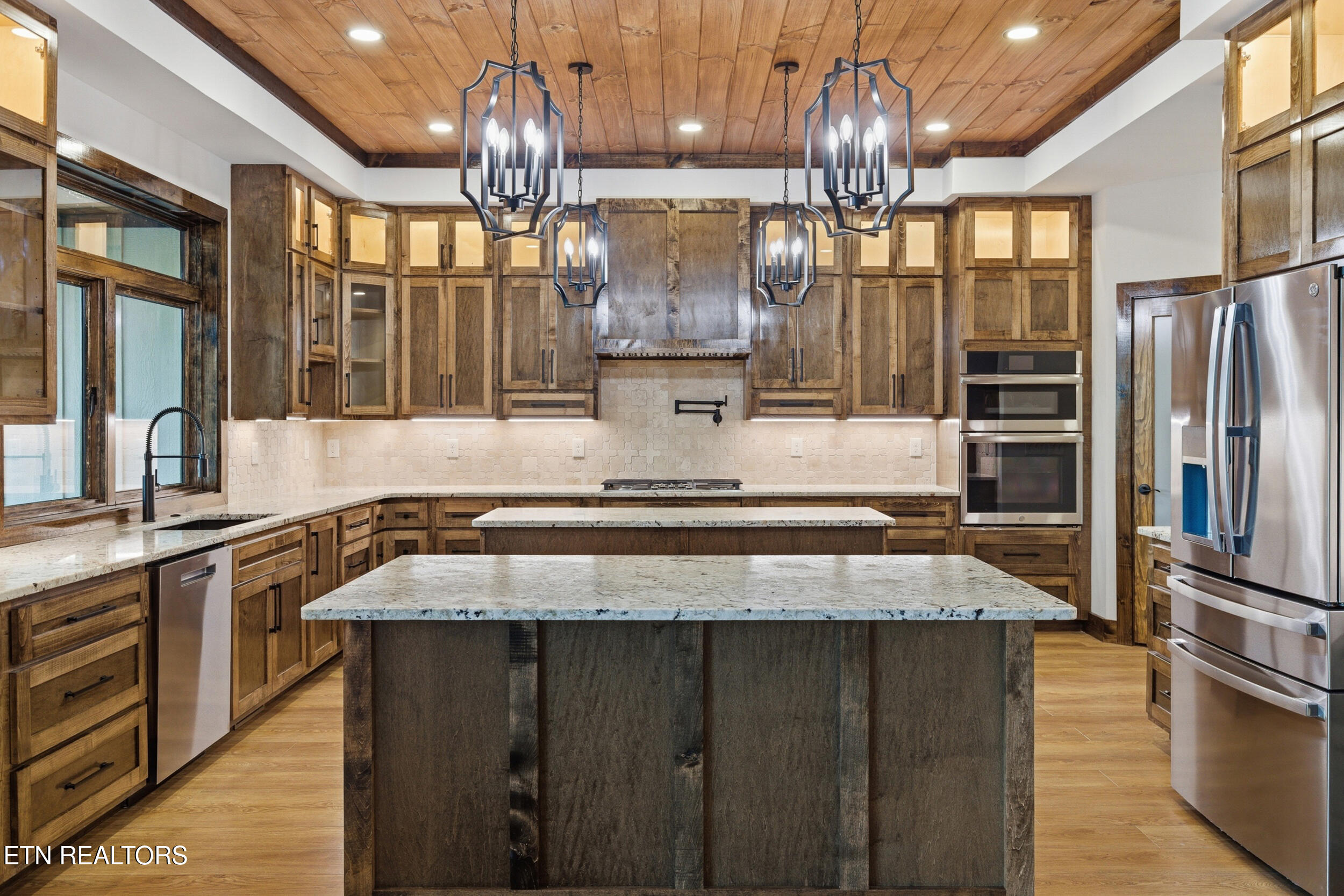 411 Meadow Road Greenback TN 37742