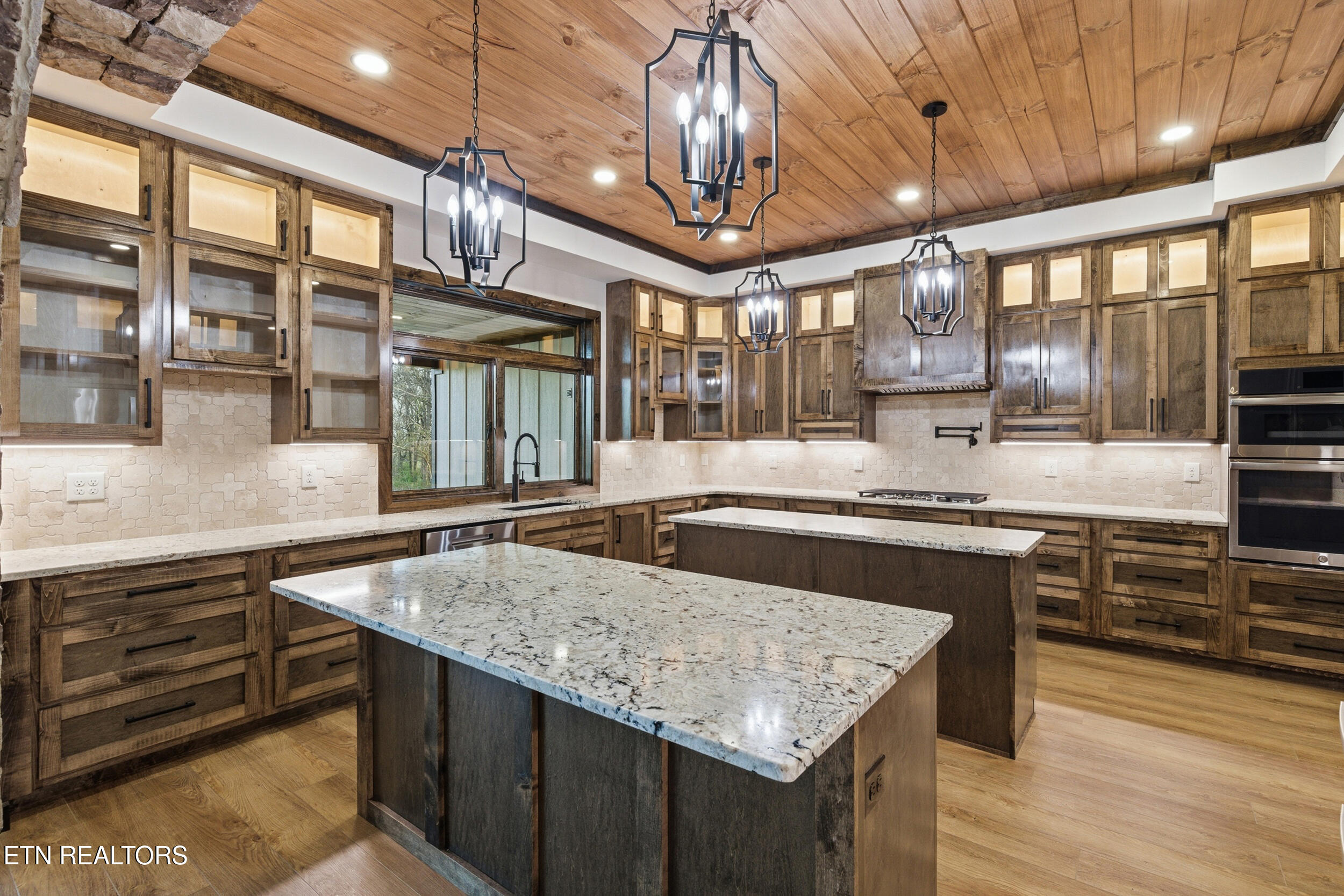 411 Meadow Road Greenback TN 37742