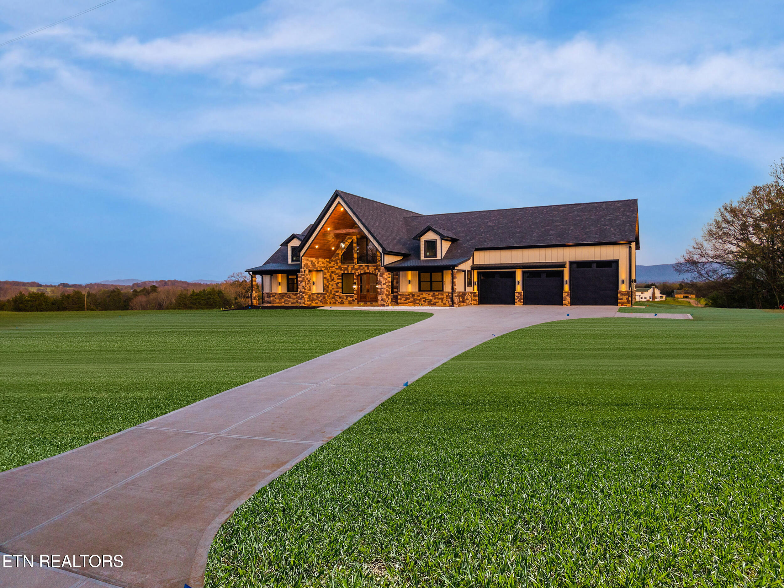 411 Meadow Road Greenback TN 37742