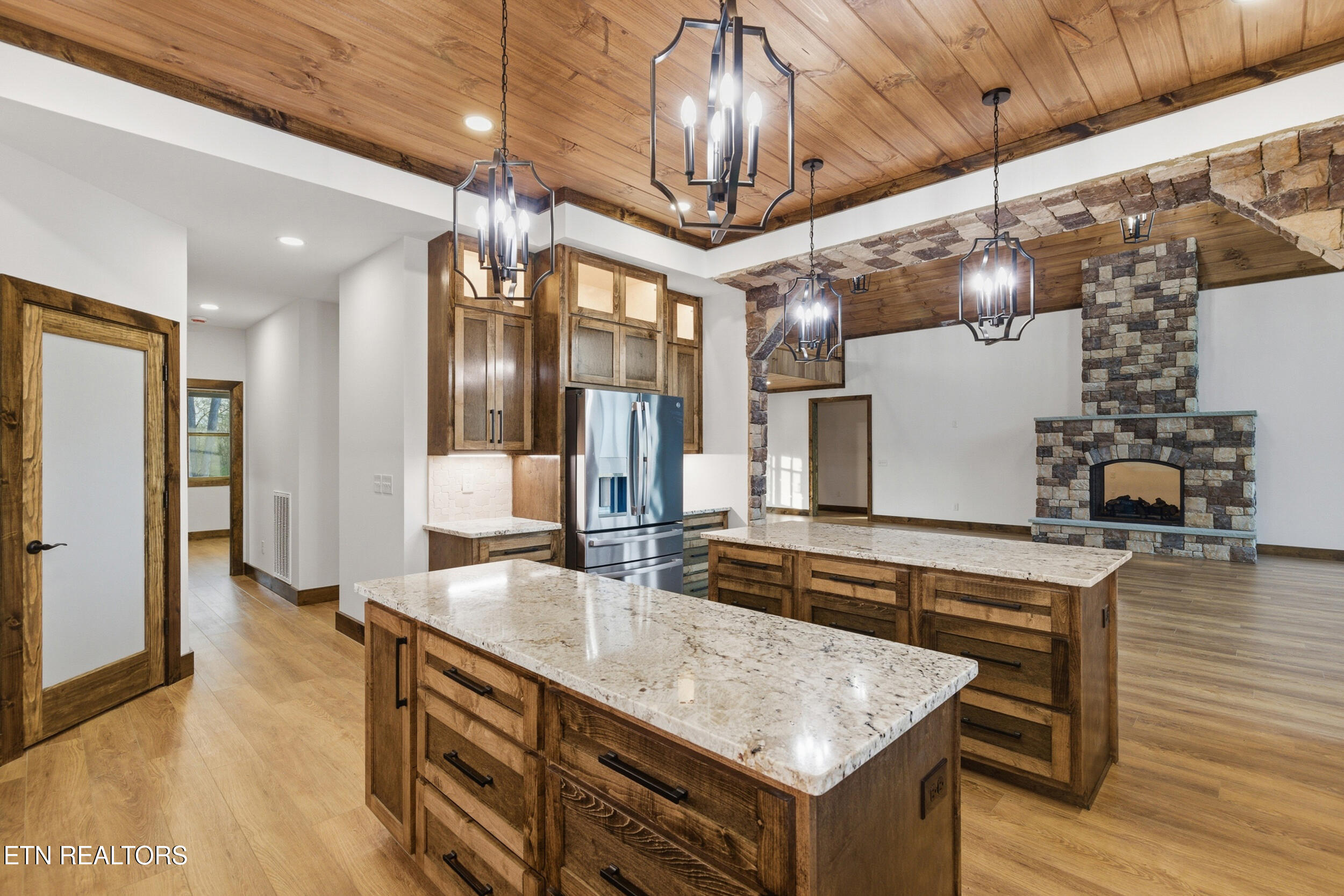 411 Meadow Road Greenback TN 37742