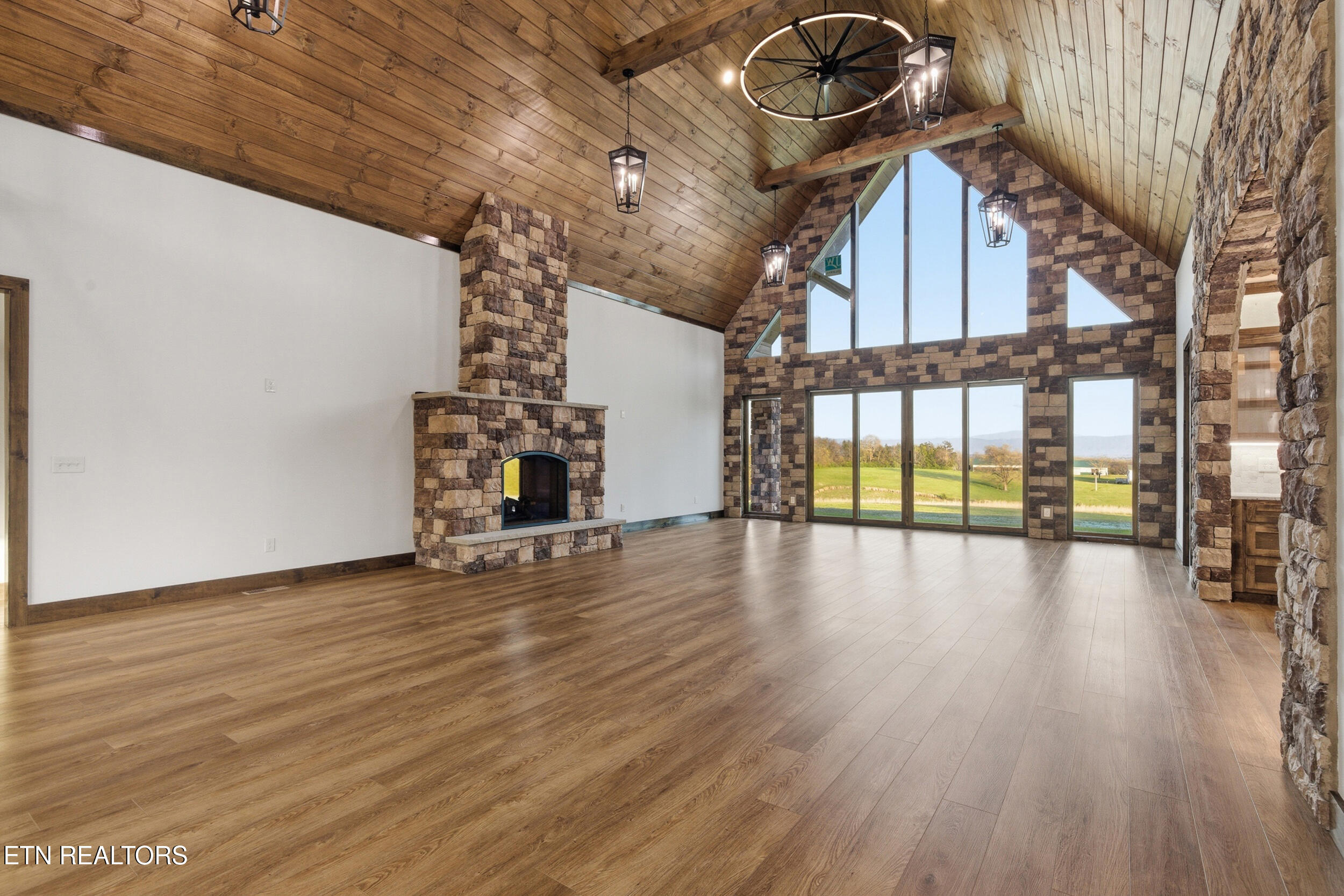 411 Meadow Road Greenback TN 37742