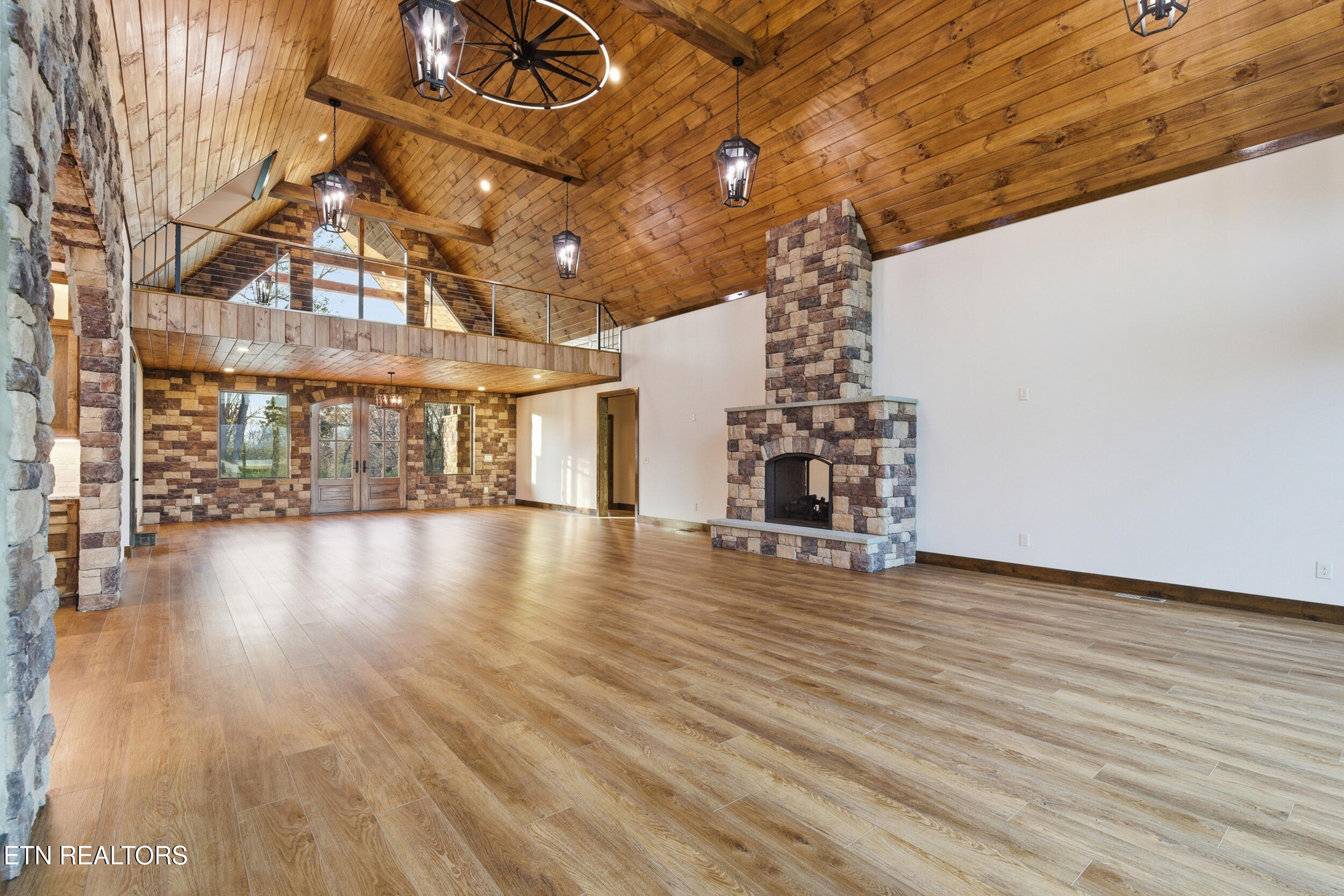 411 Meadow Road Greenback TN 37742