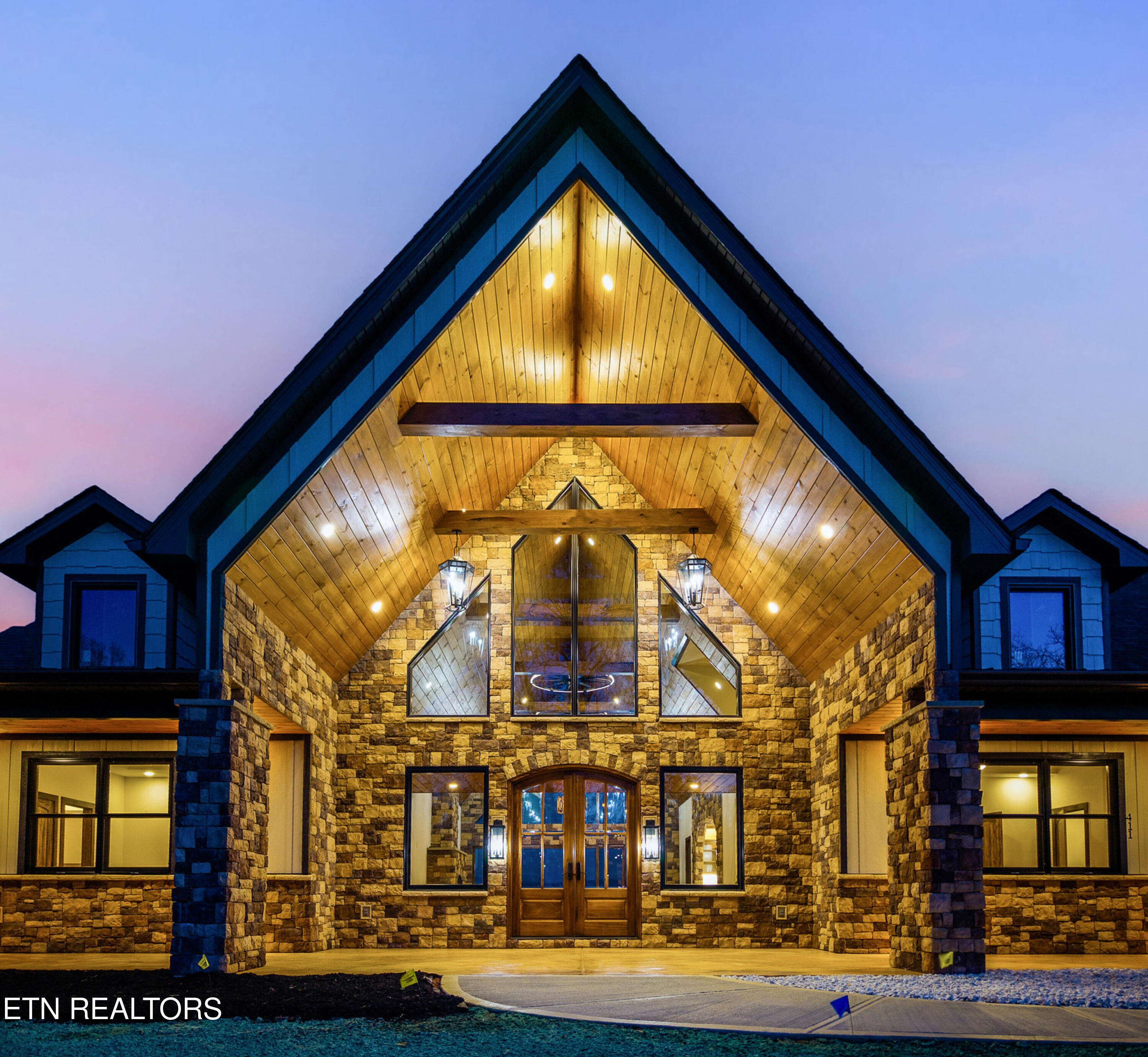411 Meadow Road Greenback TN 37742