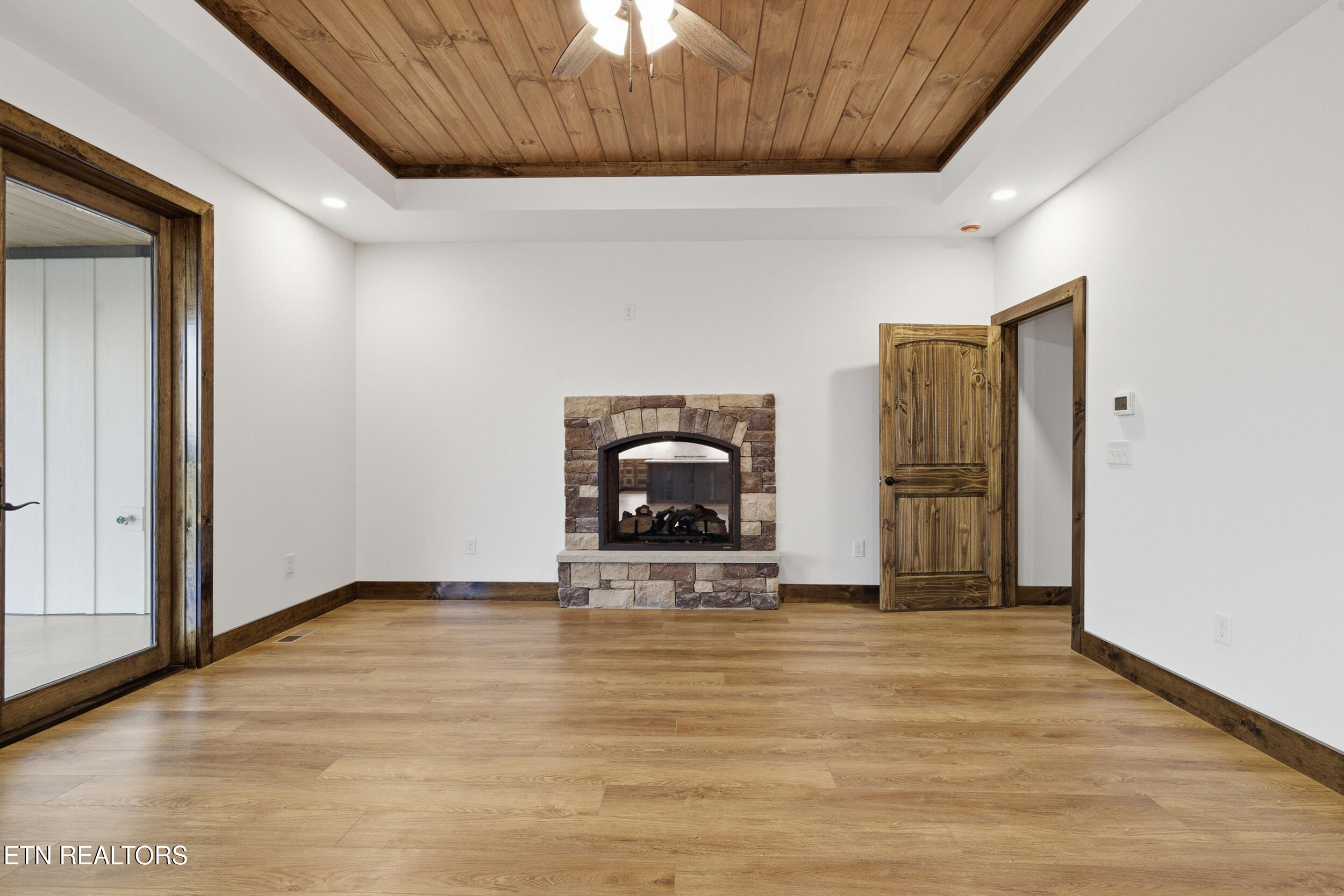 411 Meadow Road Greenback TN 37742