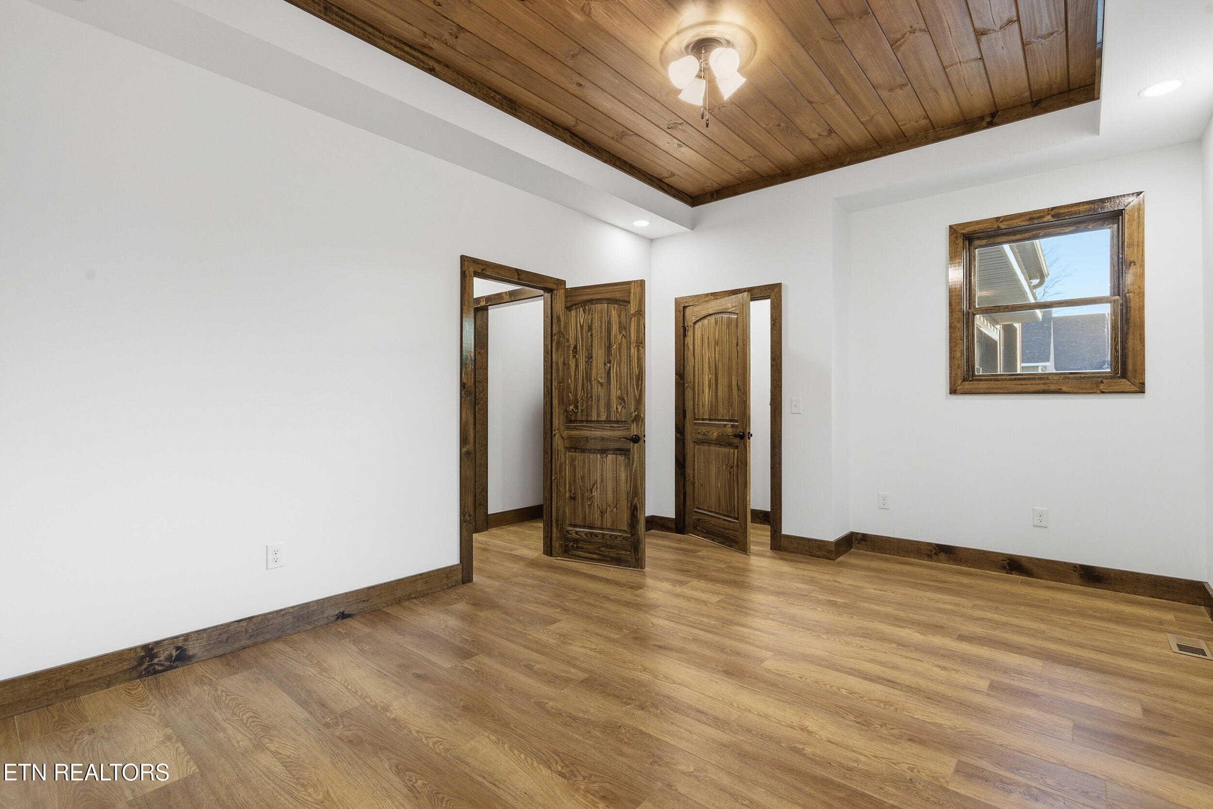 411 Meadow Road Greenback TN 37742