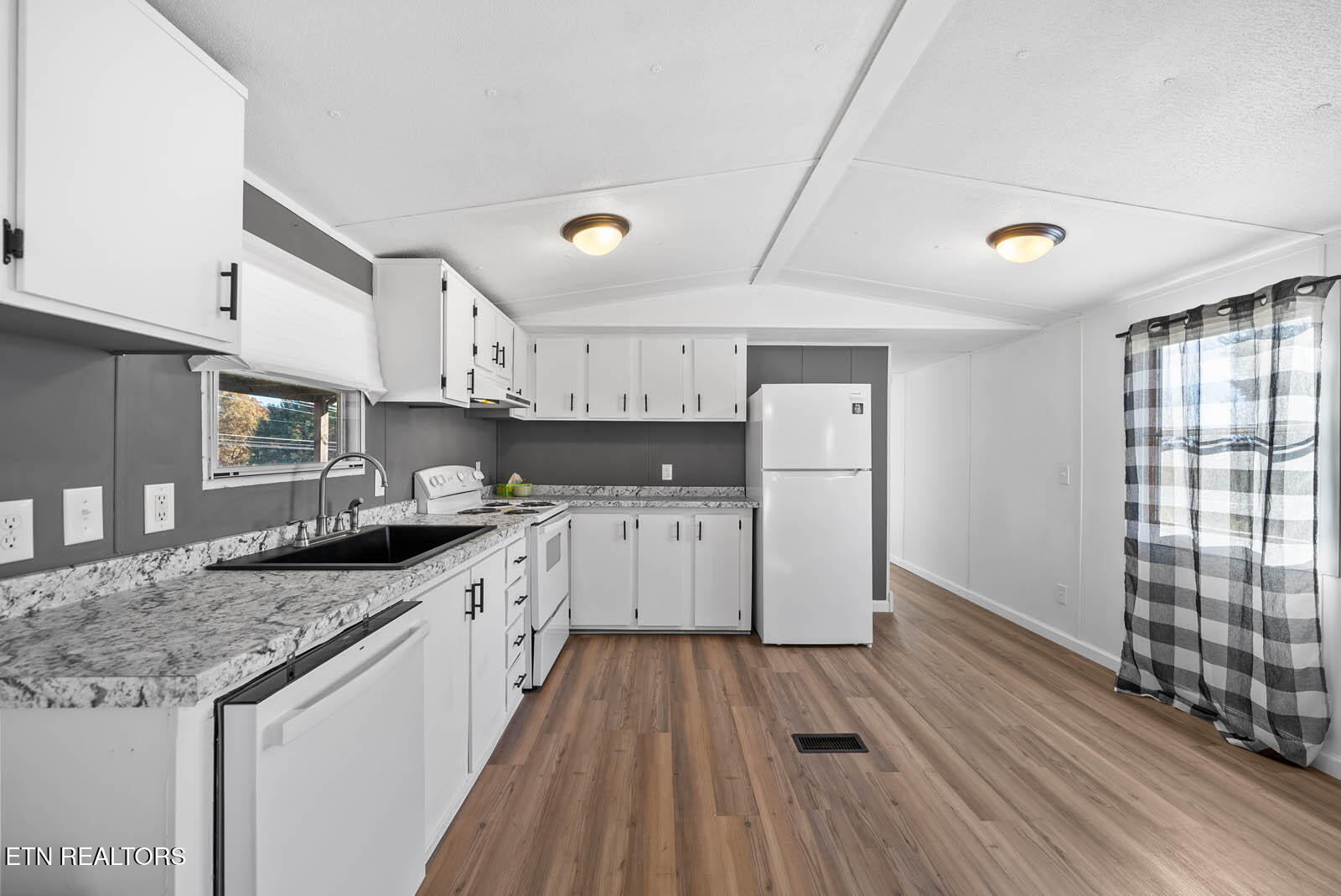 804 Vandever Road Crossville TN 38572