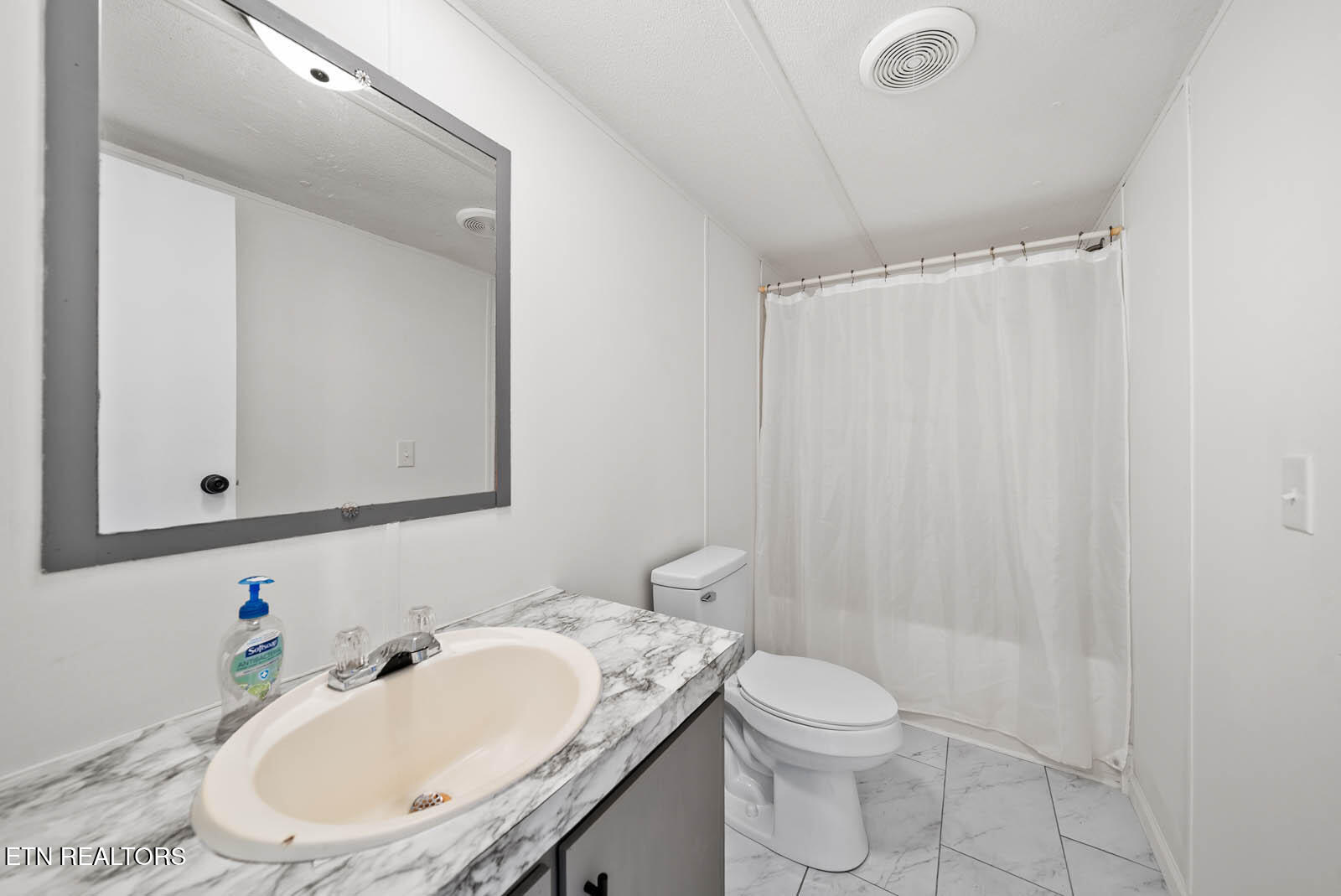 804 Vandever Road Crossville TN 38572