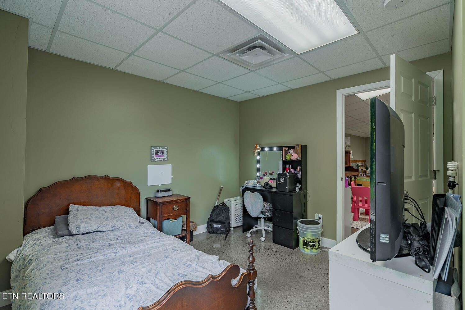 5112 Knoxville Highway Oliver Springs TN 37840