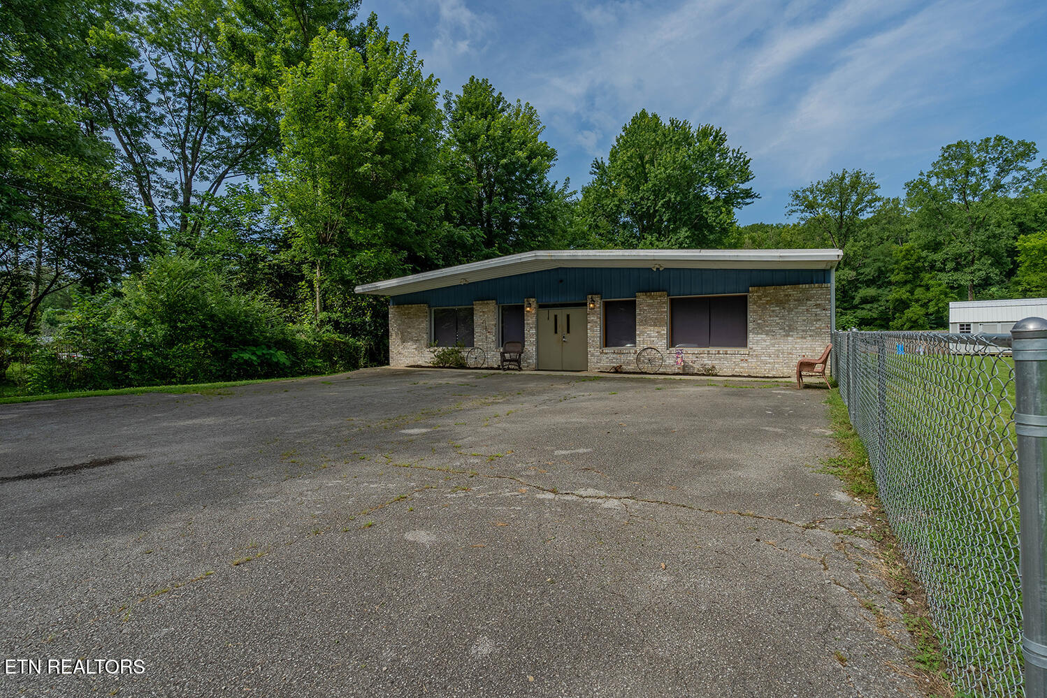 5112 Knoxville Highway Oliver Springs TN 37840