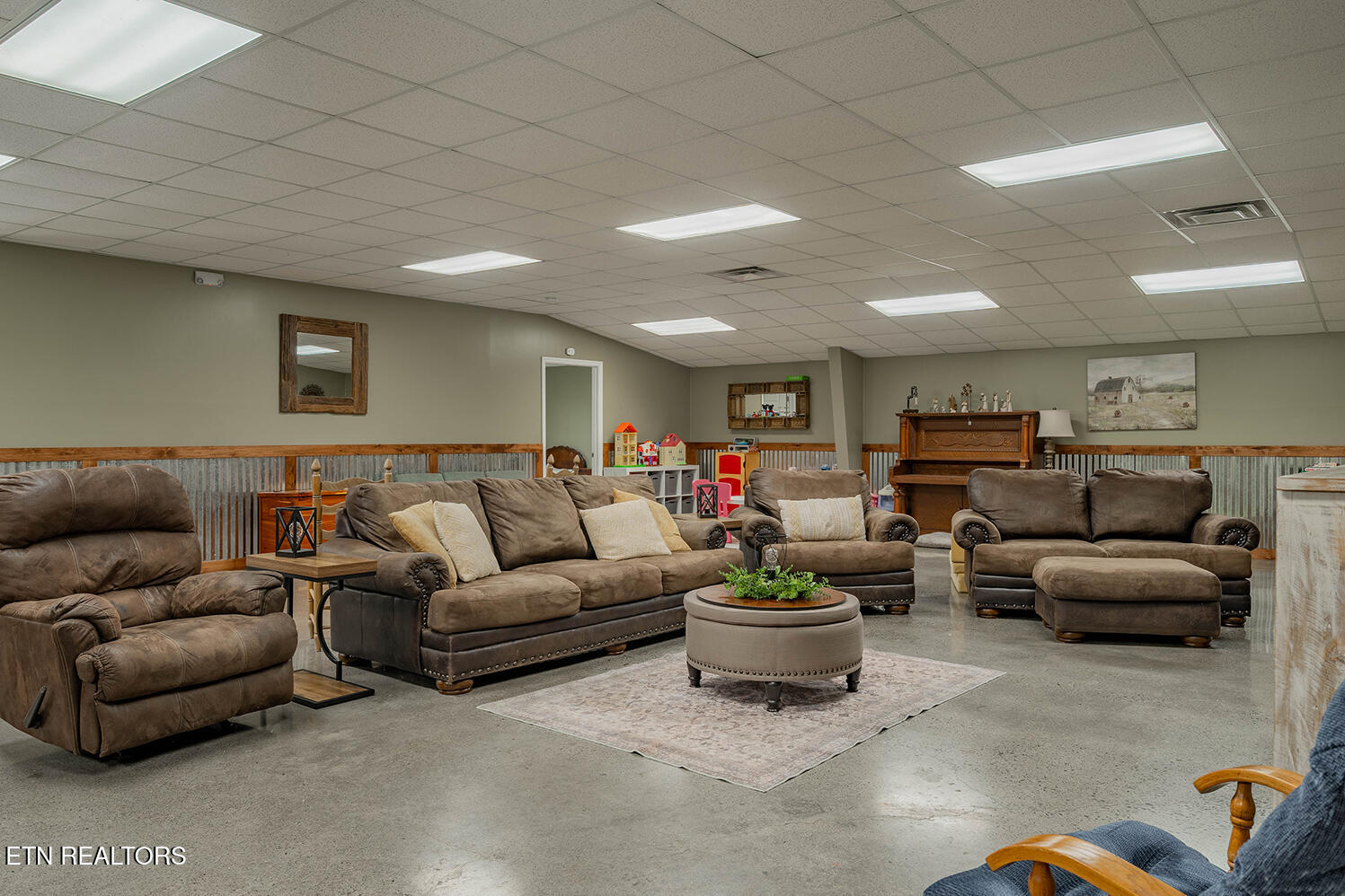5112 Knoxville Highway Oliver Springs TN 37840
