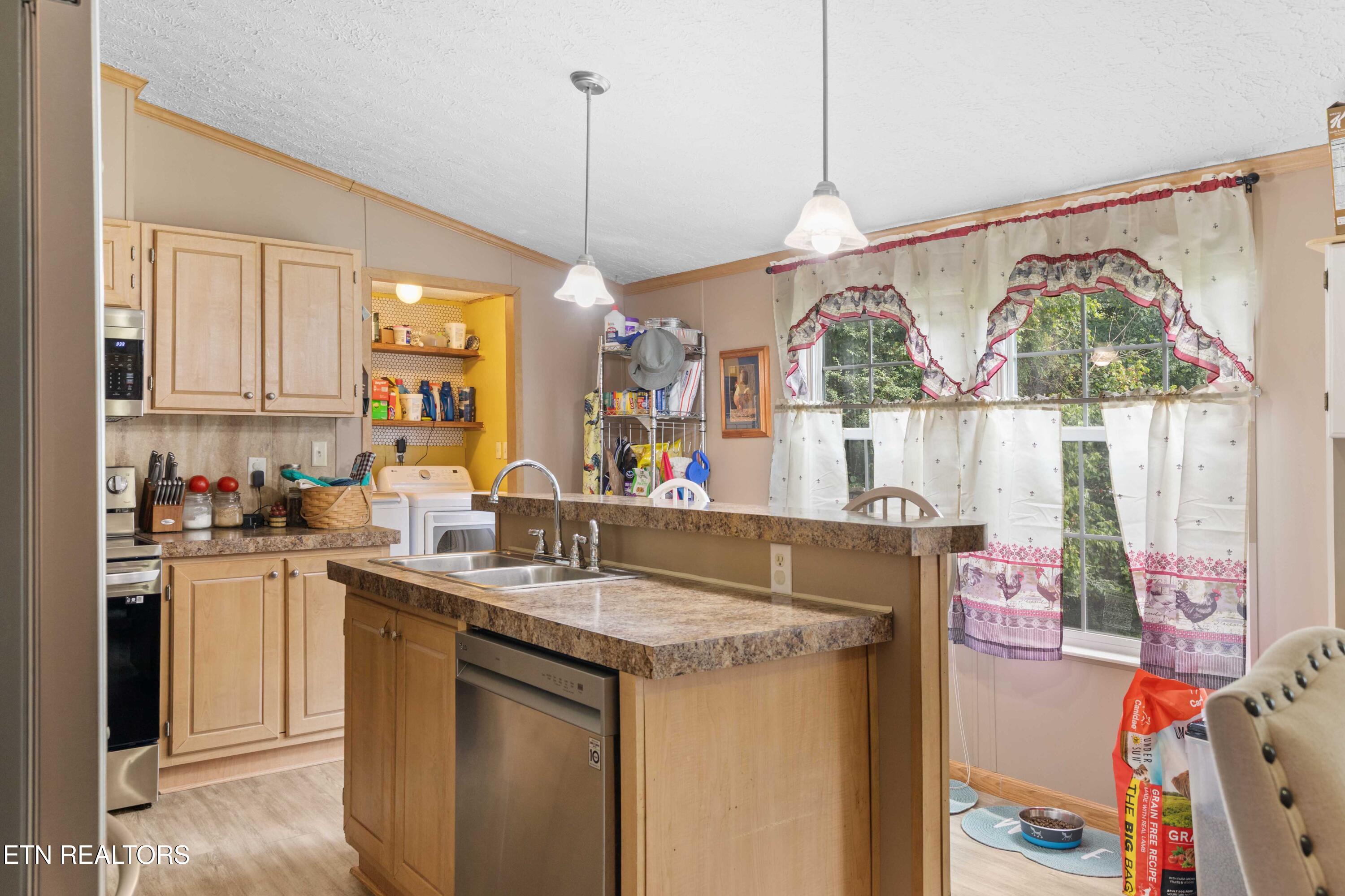 117 Loggers Lane Clinton TN 37716